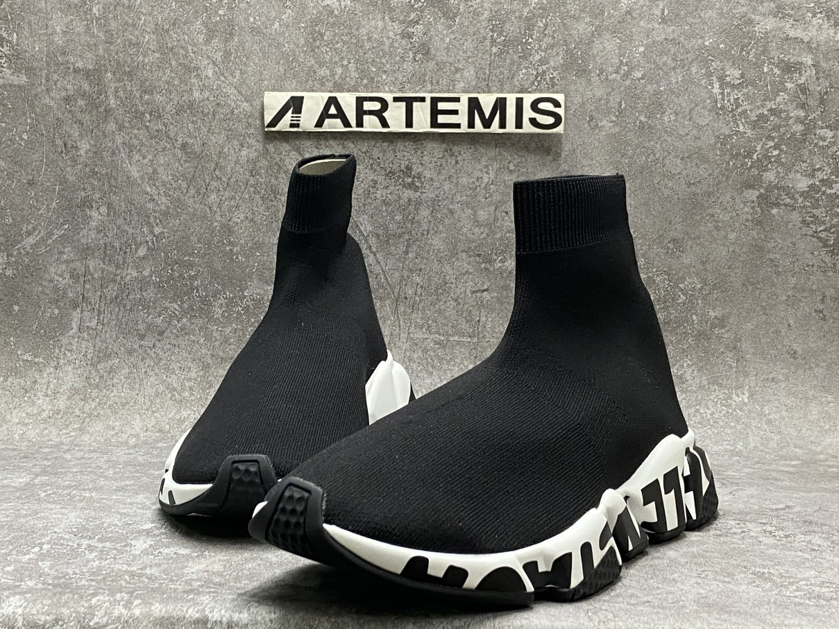 Balenciga Speed Graffiti Trainers White Black Logo