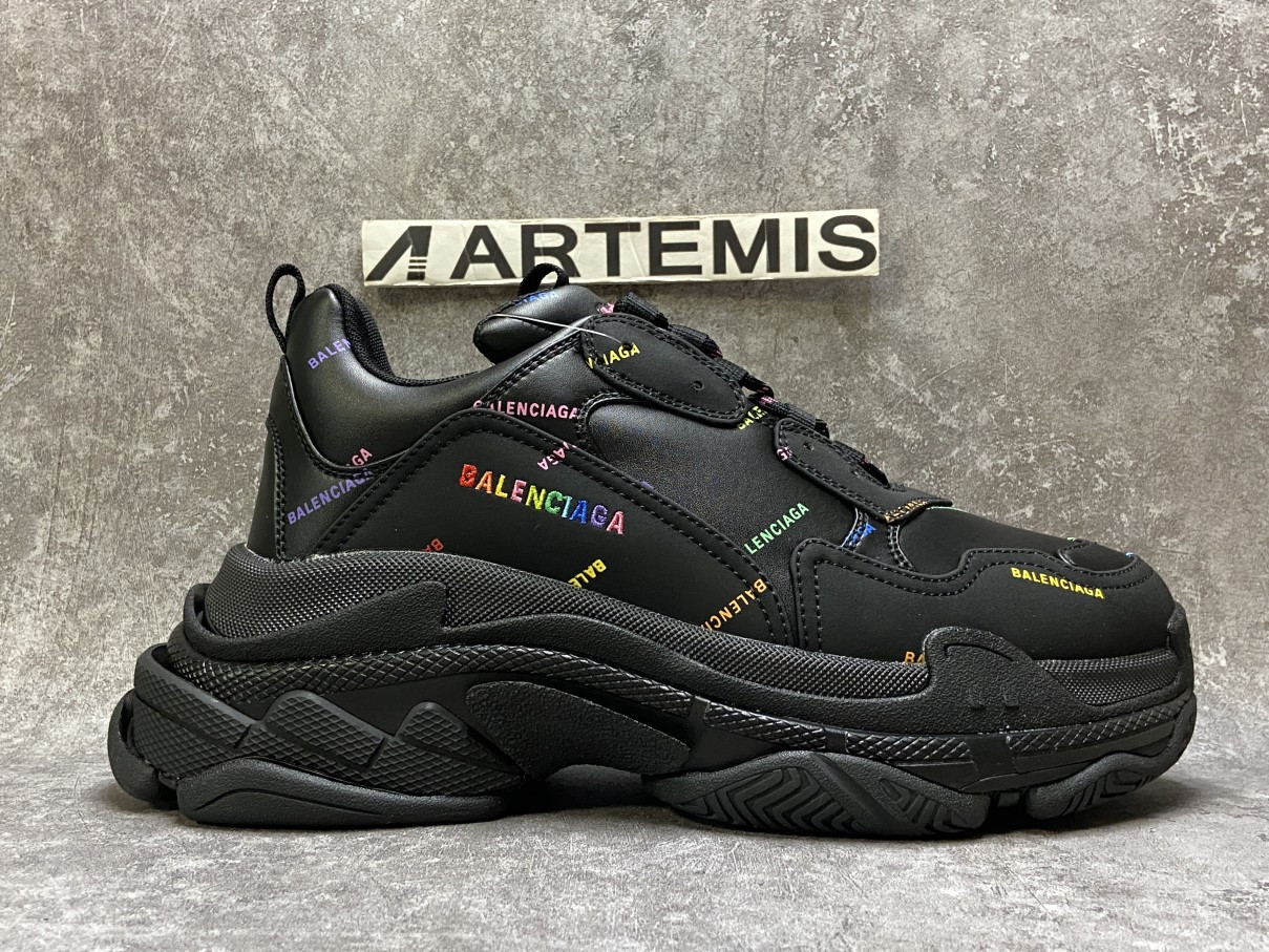 Balenciga Triple S Allover Logo
