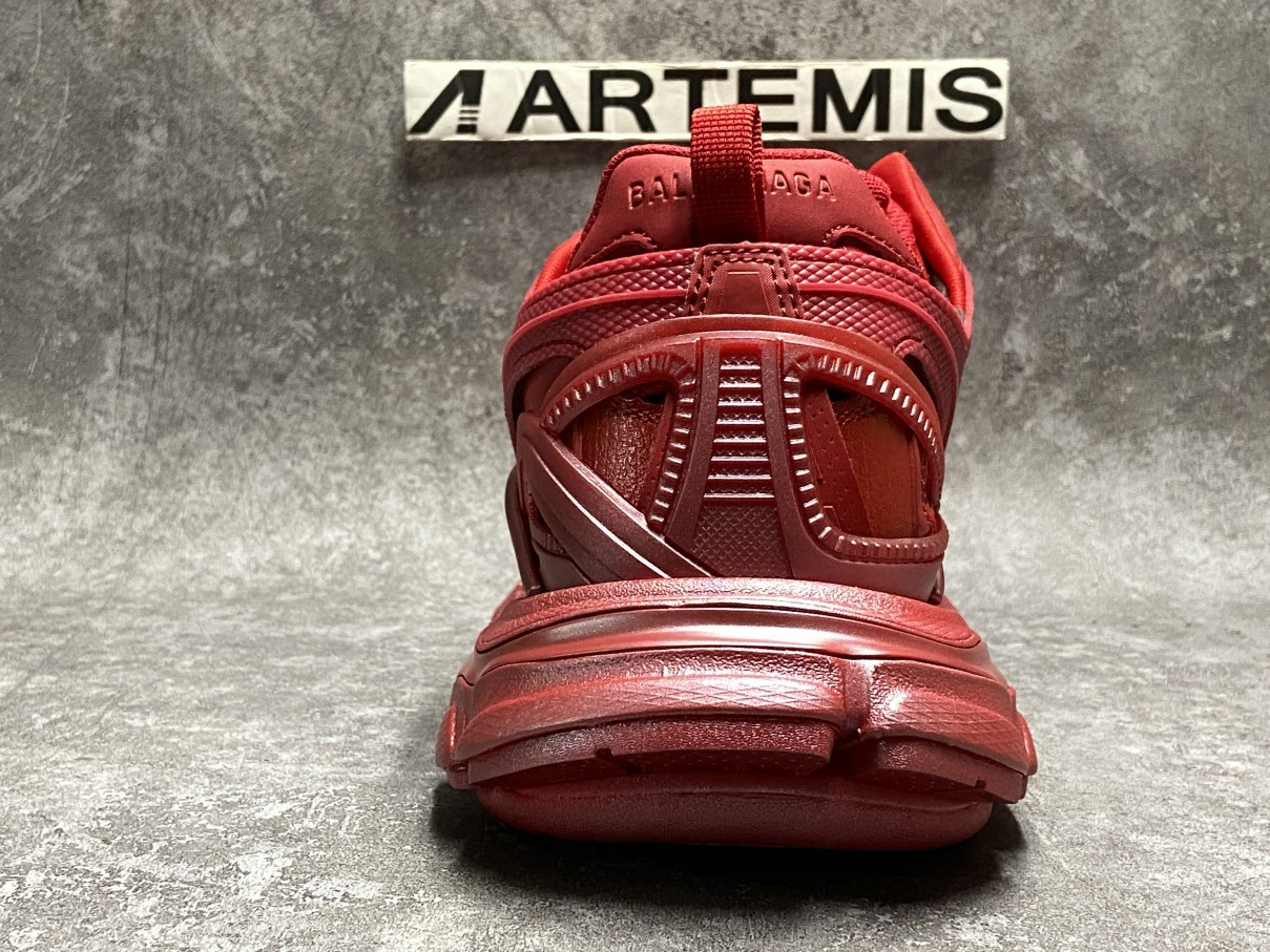 Balenciga Track 5.0 Burgundy Red