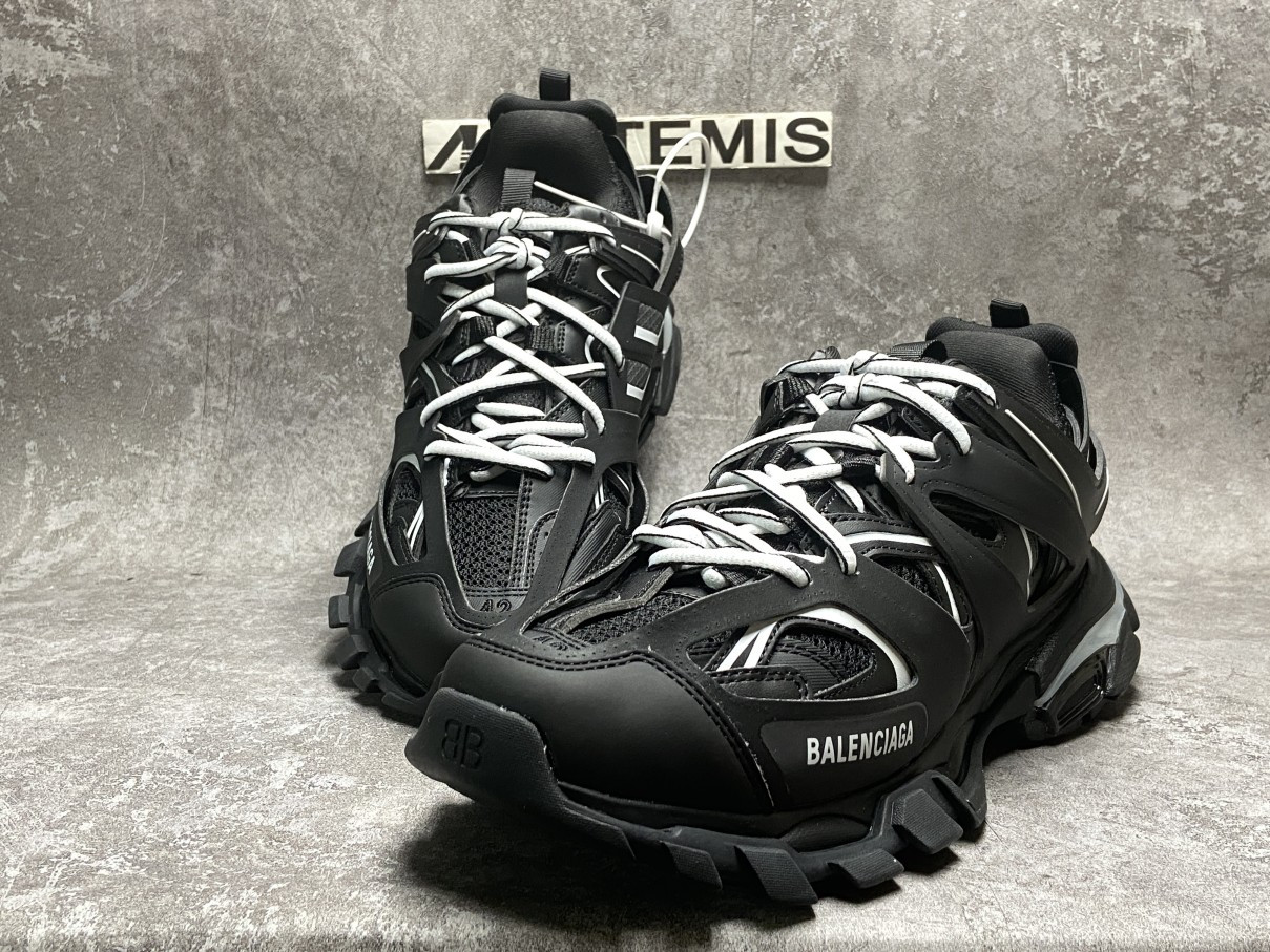 Balenciga Track Black White With Led Light