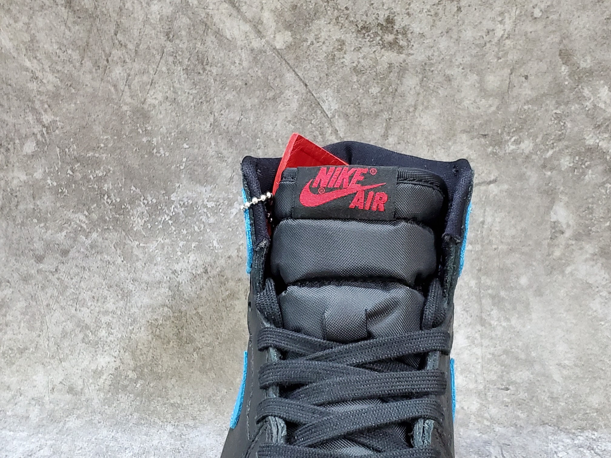 Air Jordan 1 Retro High NC to Chi Leather