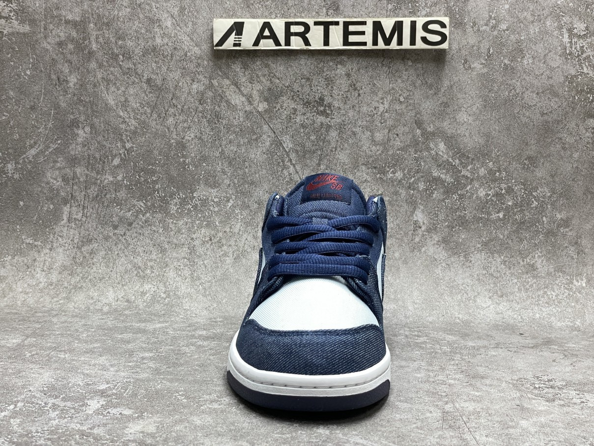 Nike SB Dunk Low Binary Blue