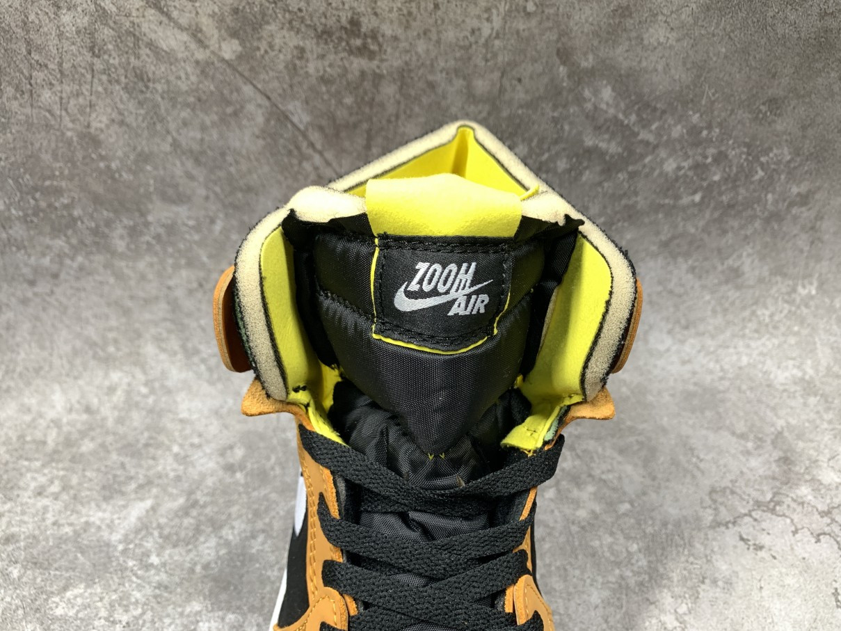 Air Jordan 1 High Zoom Air CMFT Black Monarch