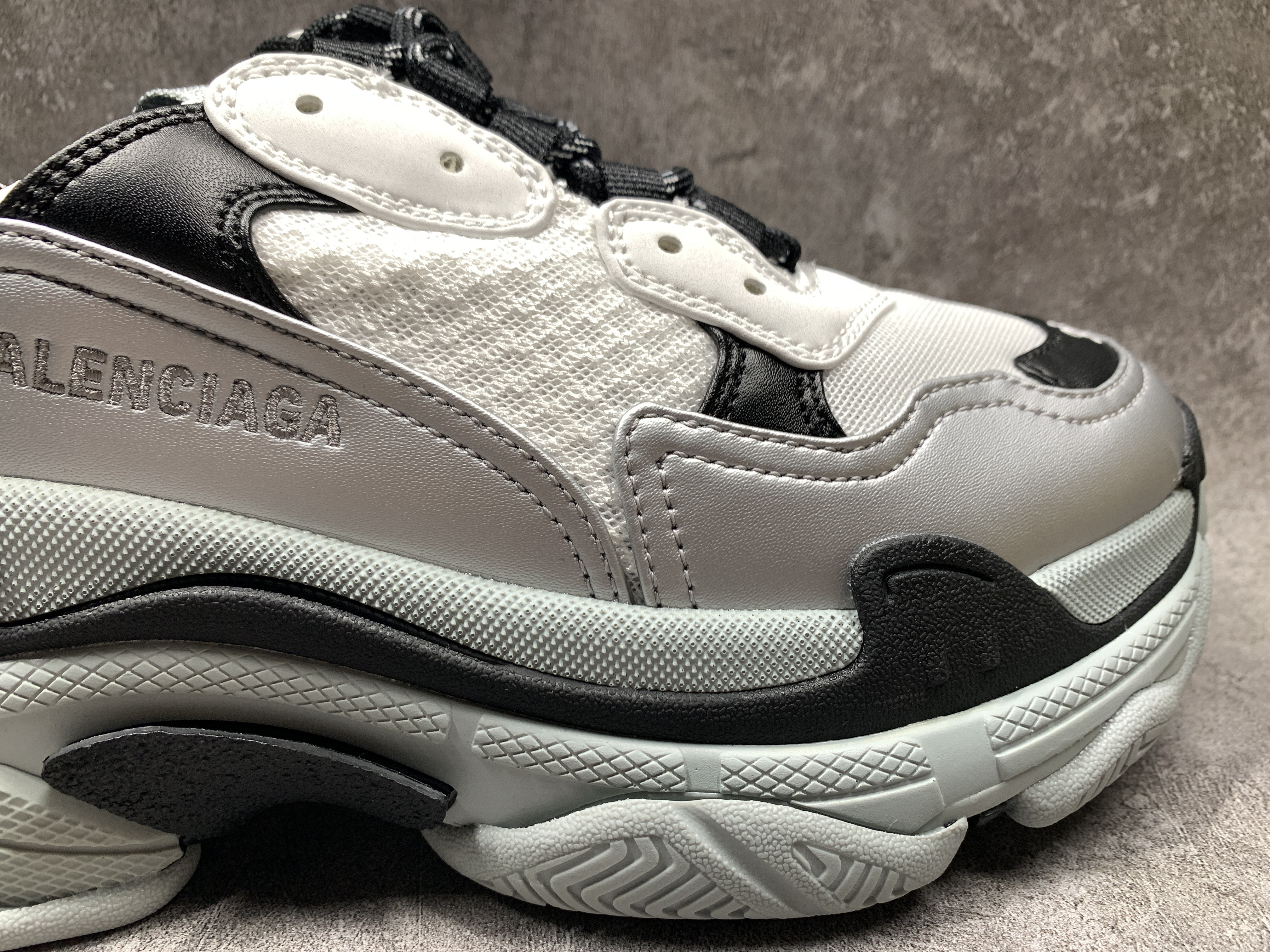 Balenciga Triple S Black Silver
