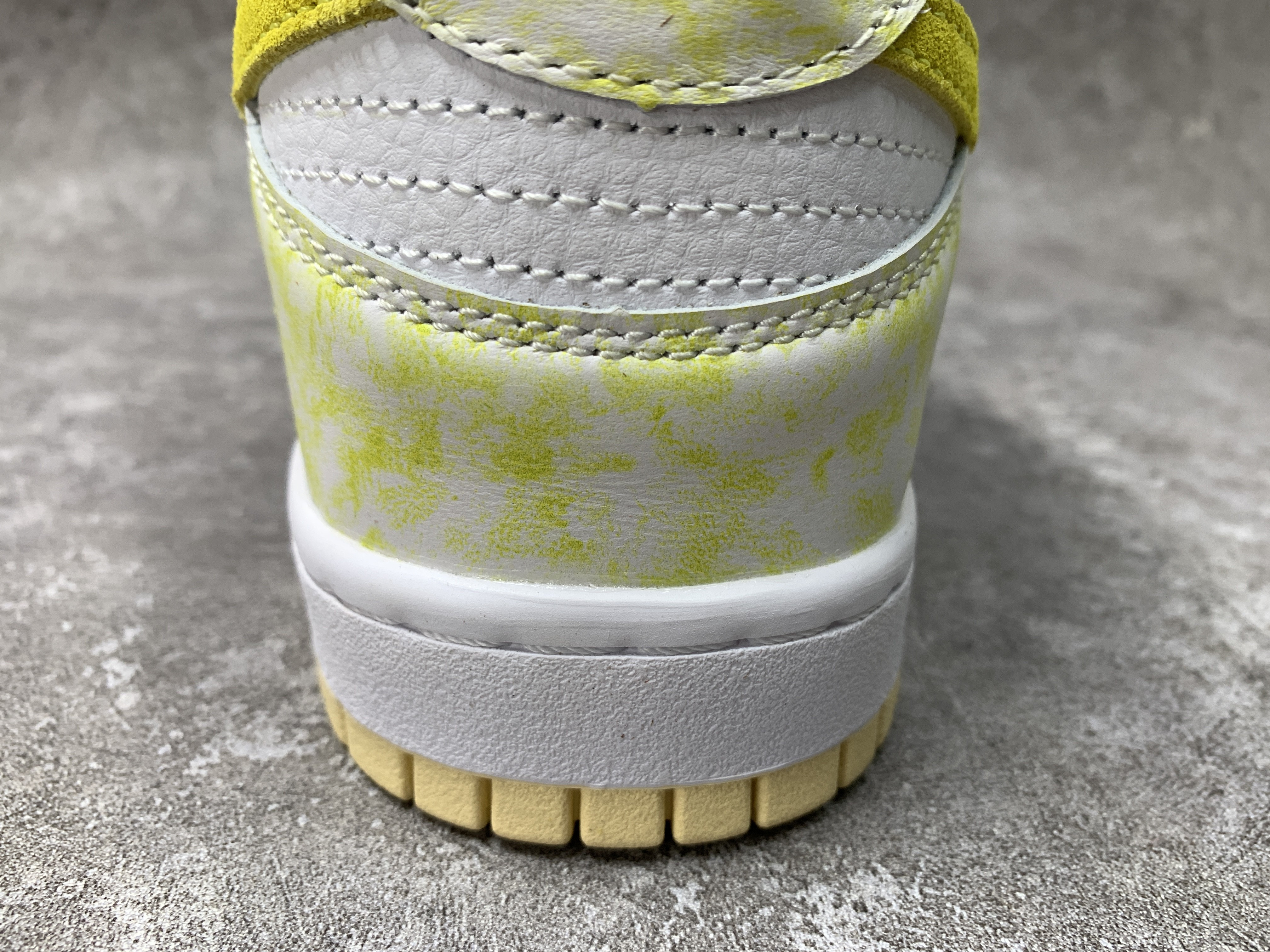 Nike Dunk Low Yellow Strike