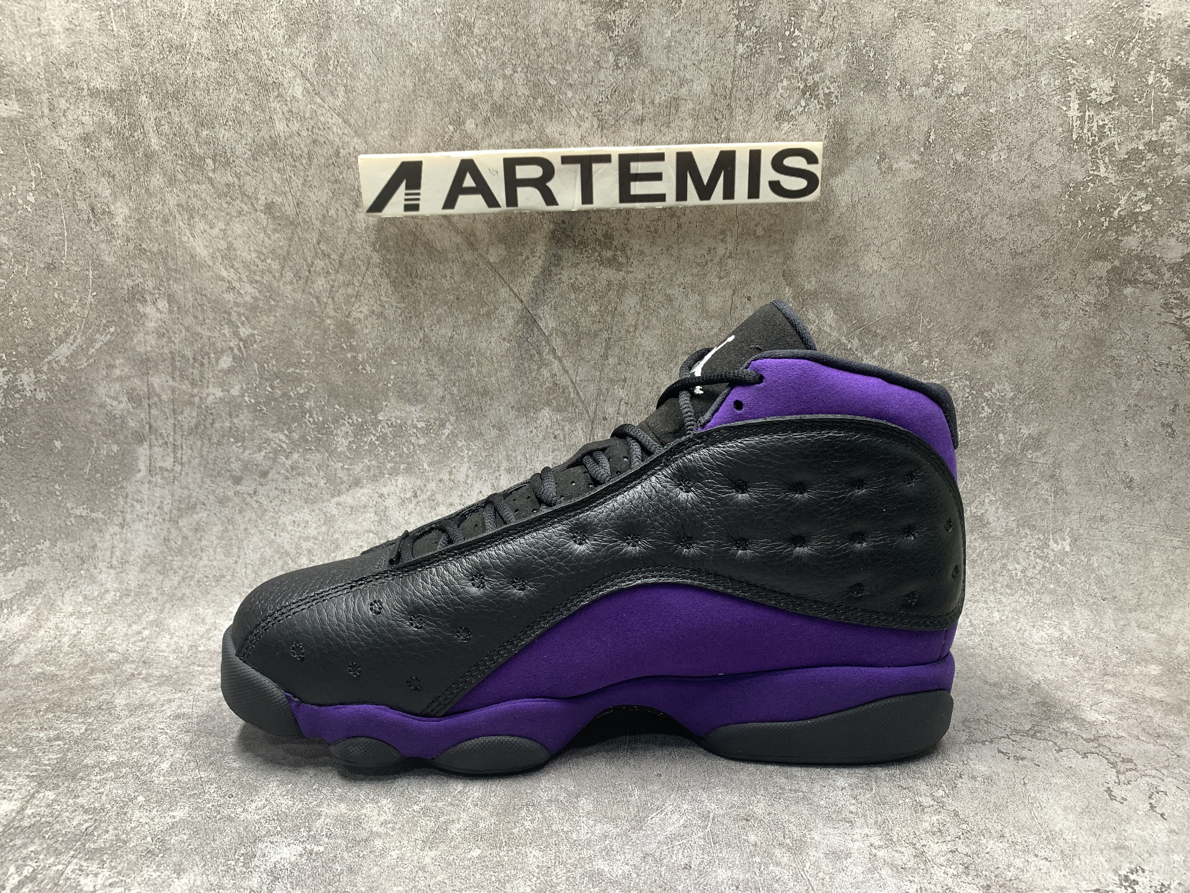 Air Jordan 13 Retro Court Purple