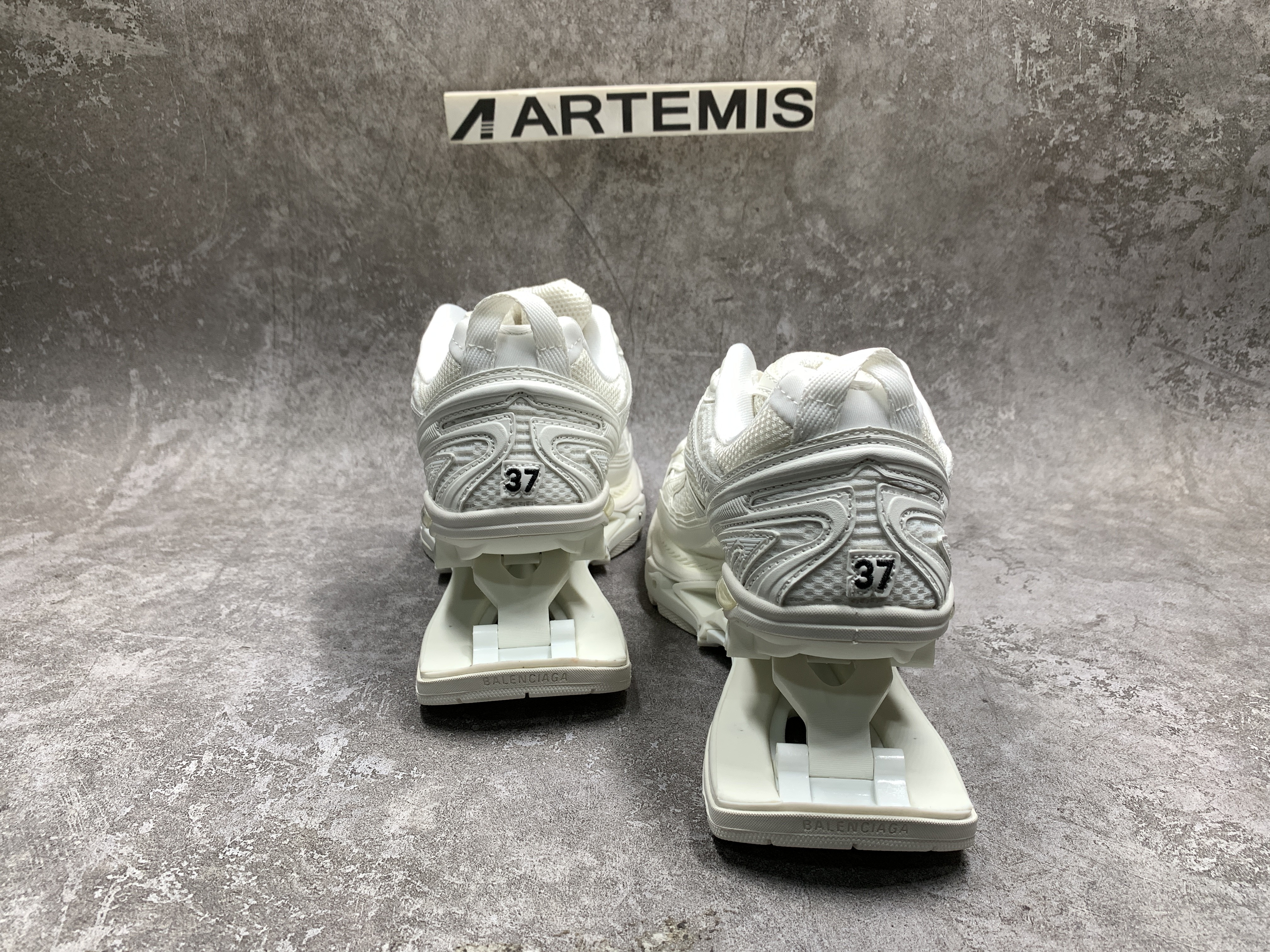 Balenciga X-Pander White