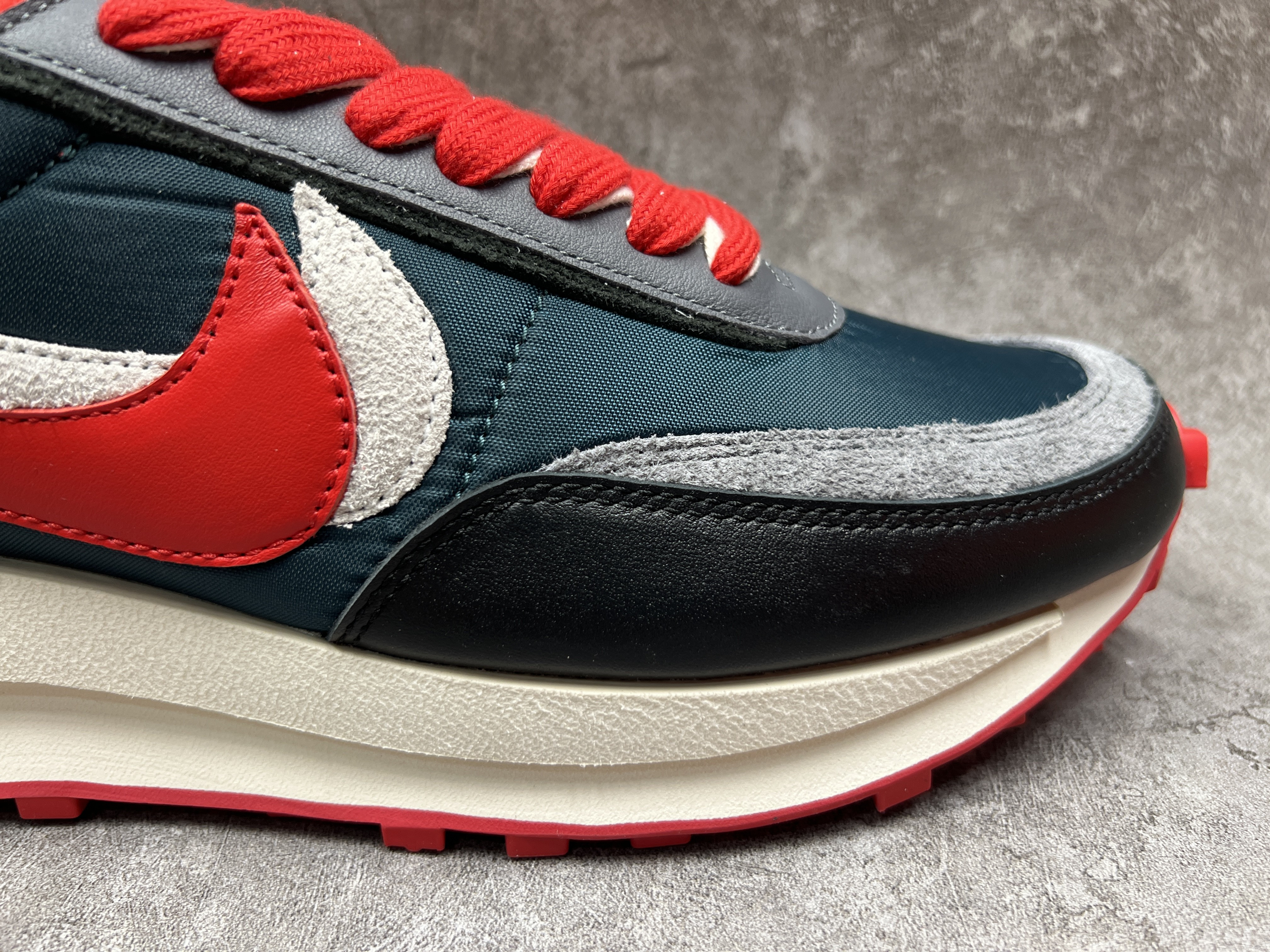 Nike sacai x Undercover x LD Waffle 
