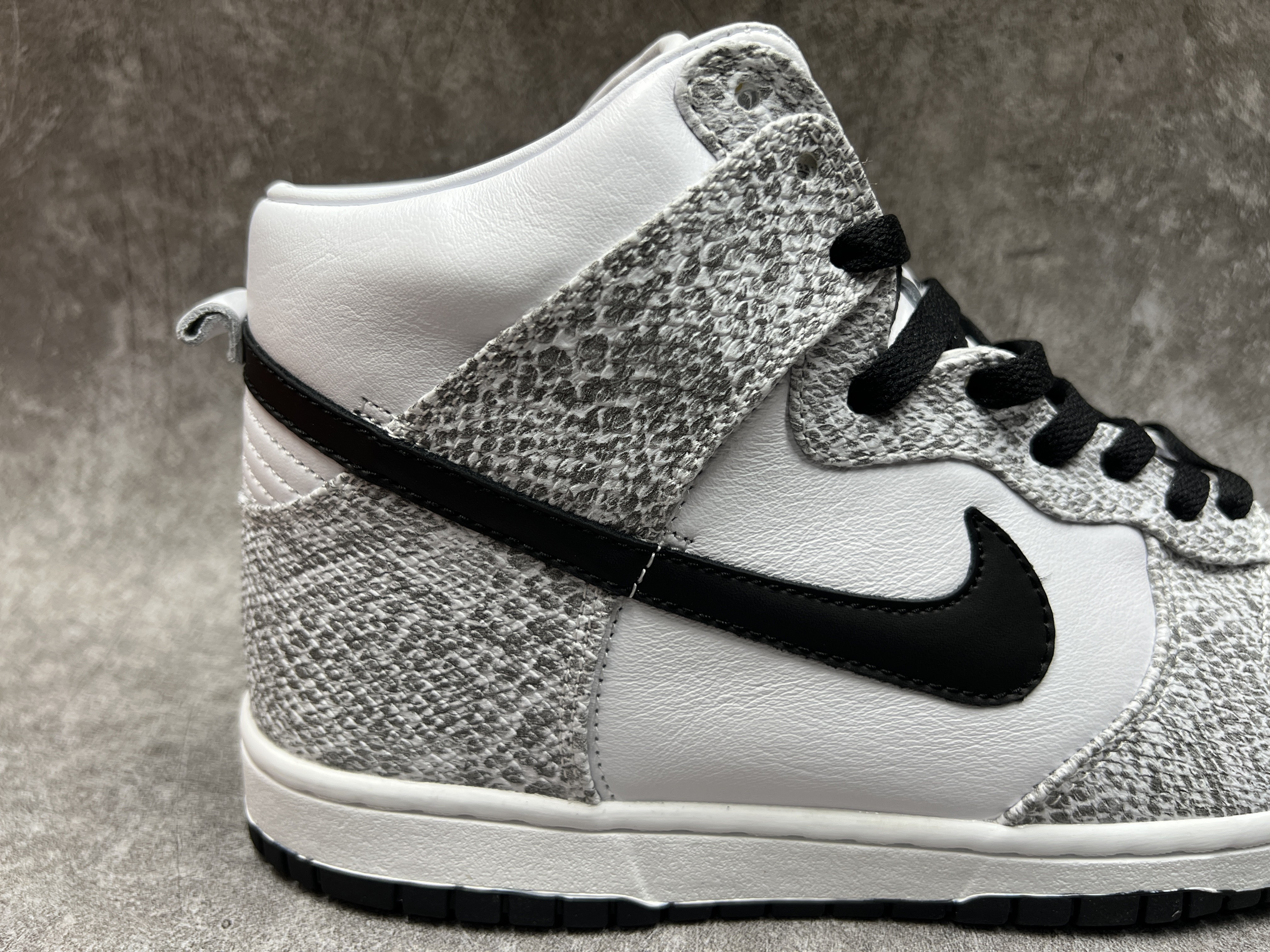 Nike Dunk High SP Cocoa Snake