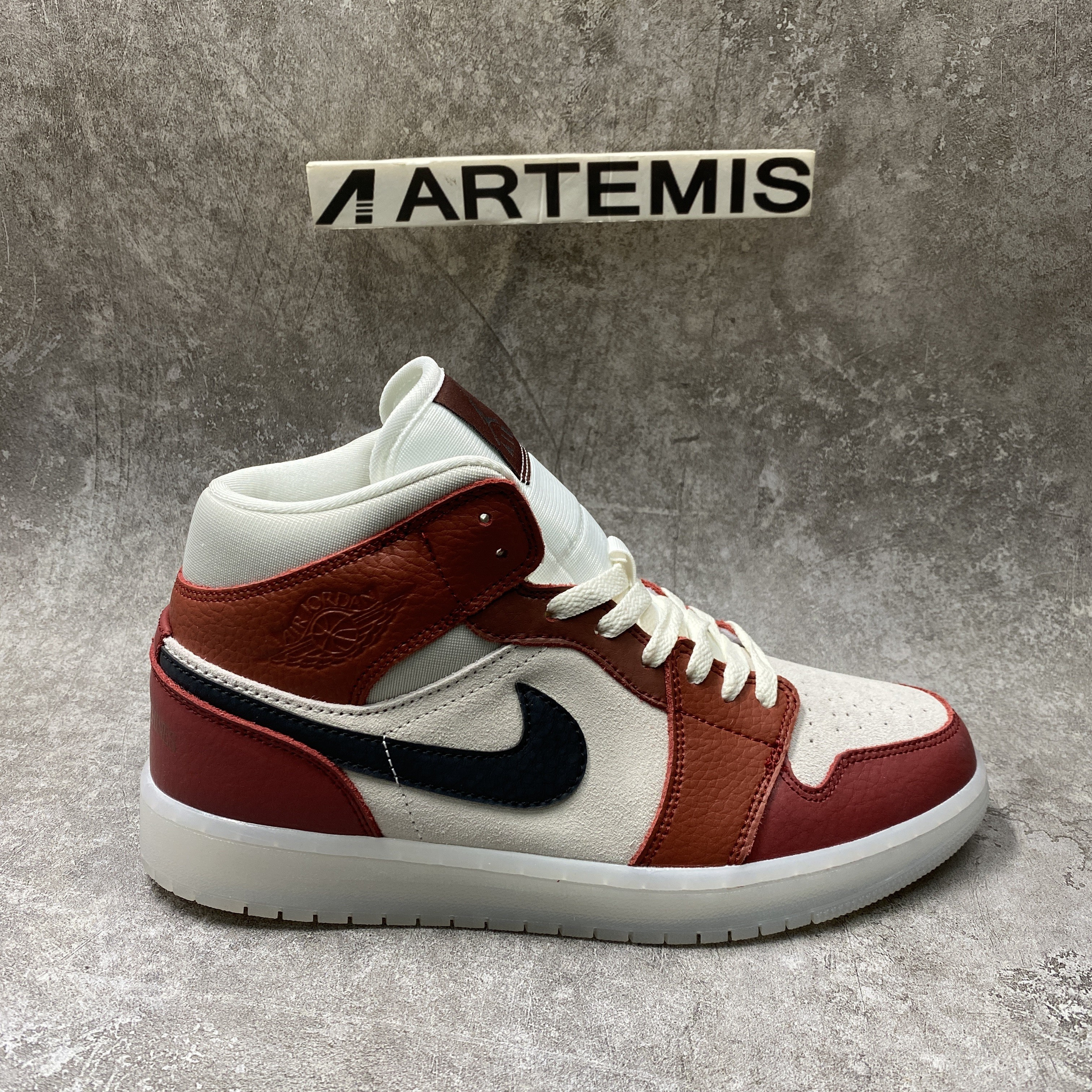 Air Jordan 1 Mid Anti-Gravity Machines