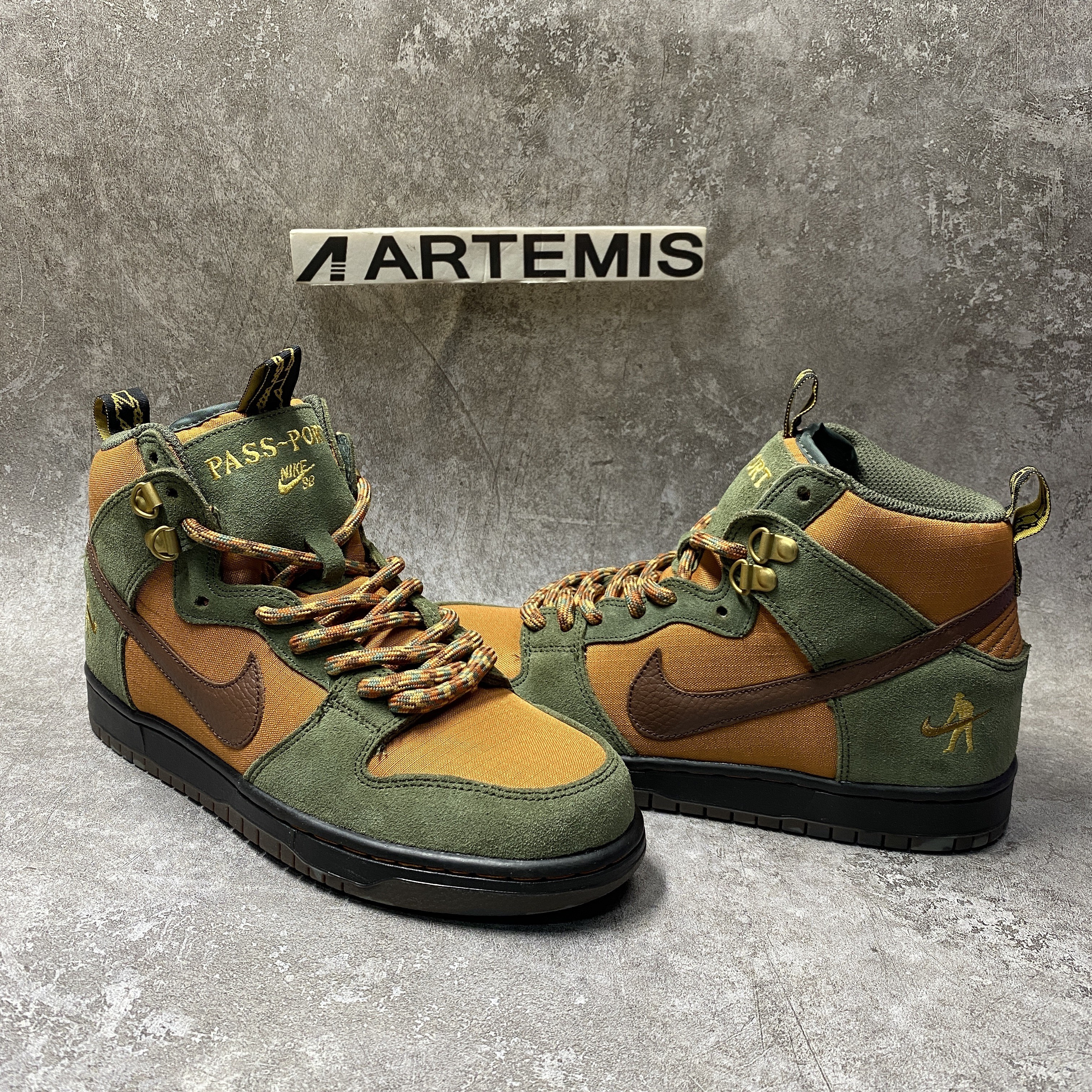 Pass-Port X Nike SB Dunk High Emerald Green Orange