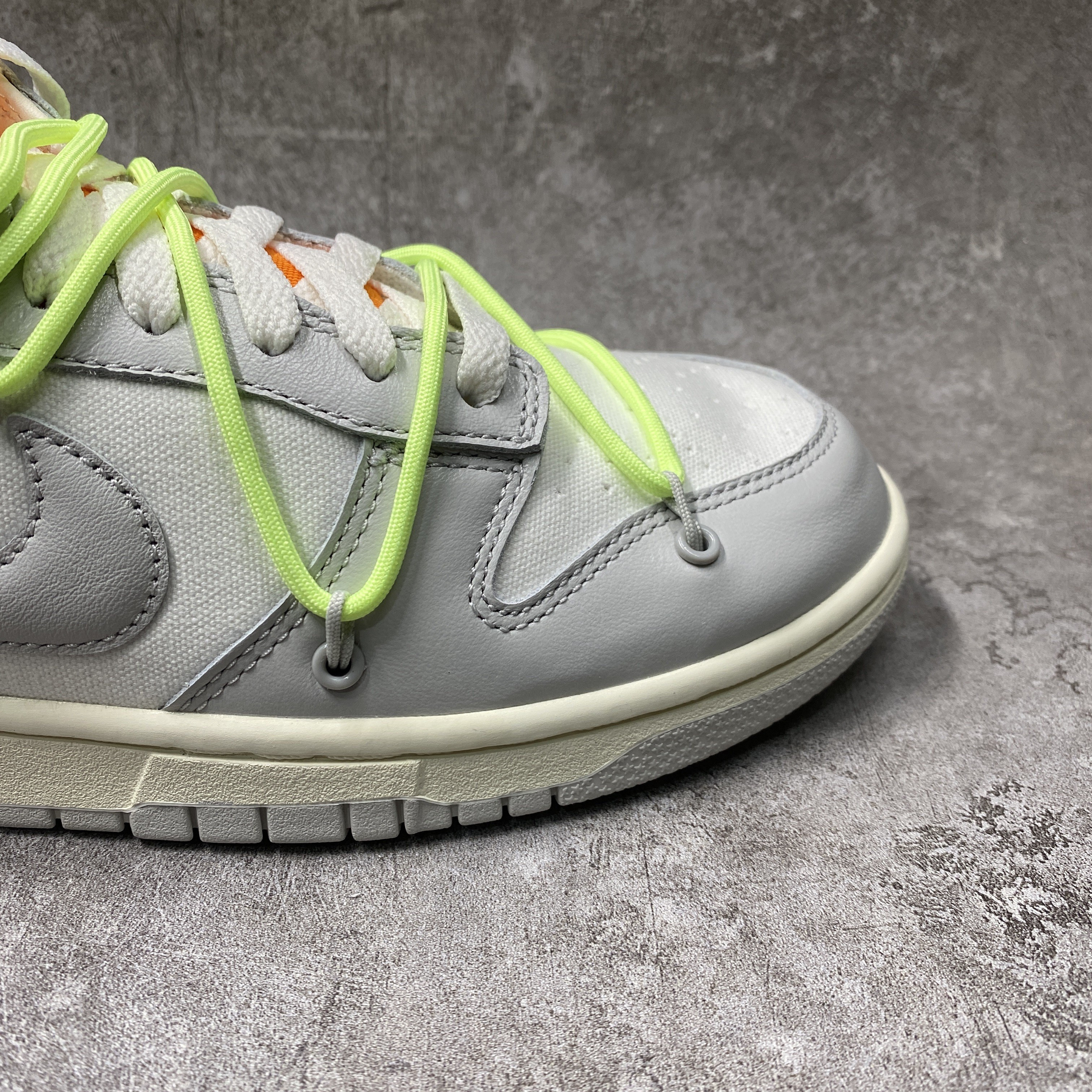 Nike Dunk Low Off-White Lot 43
