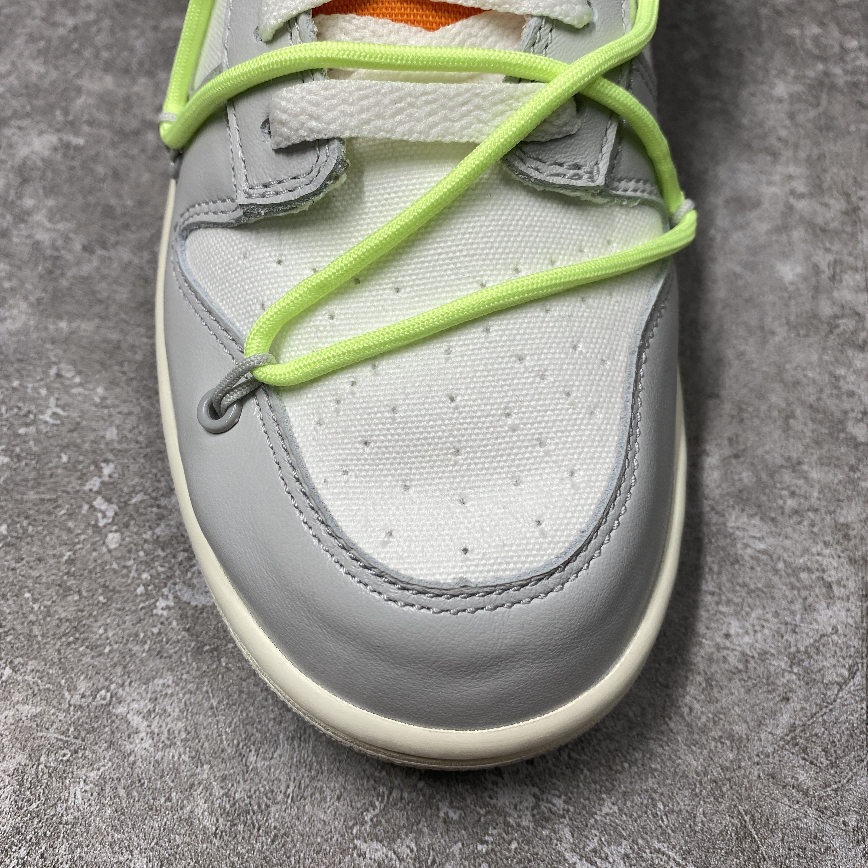Nike Dunk Low Off-White Lot 43