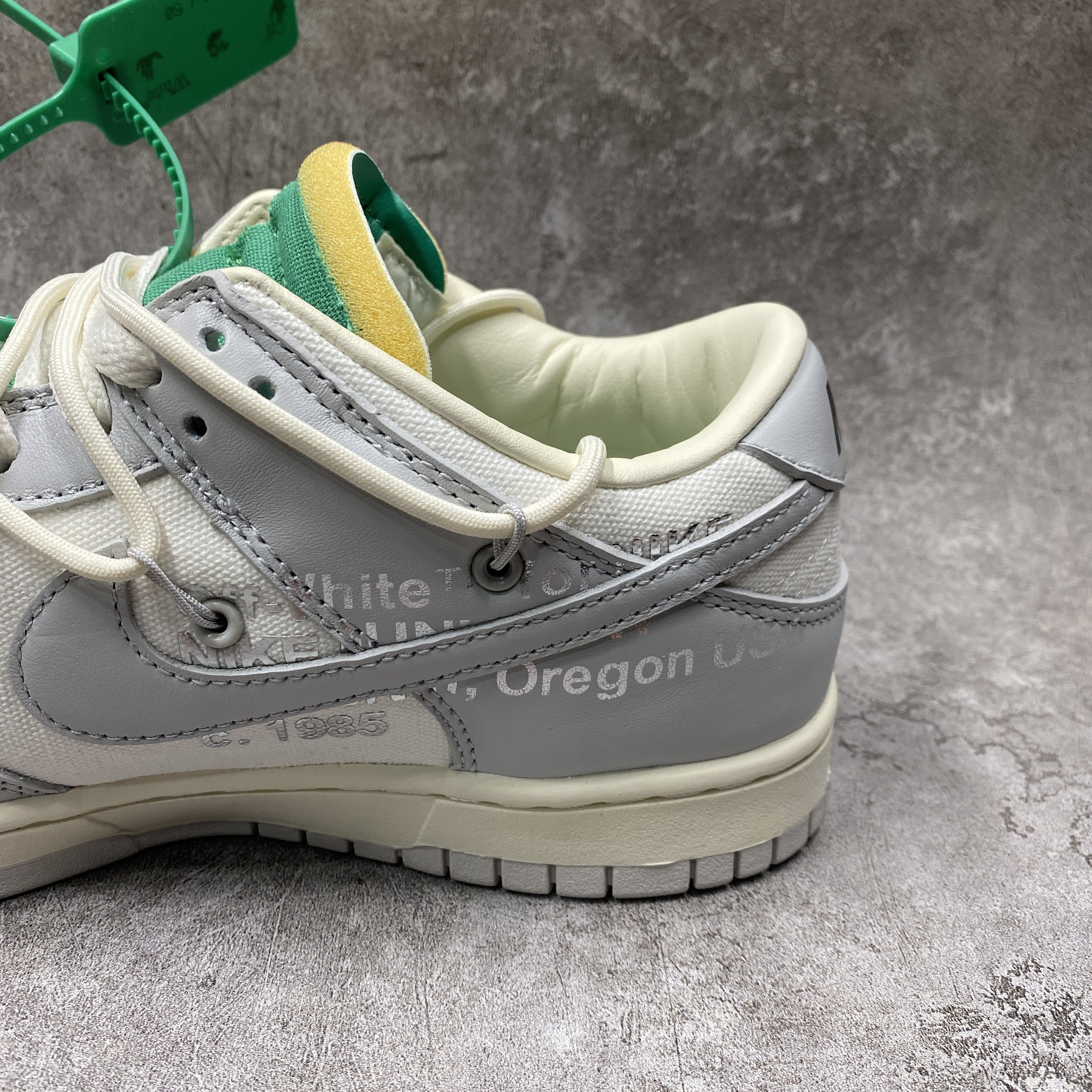 Nike Dunk Low Off-White Lot 25