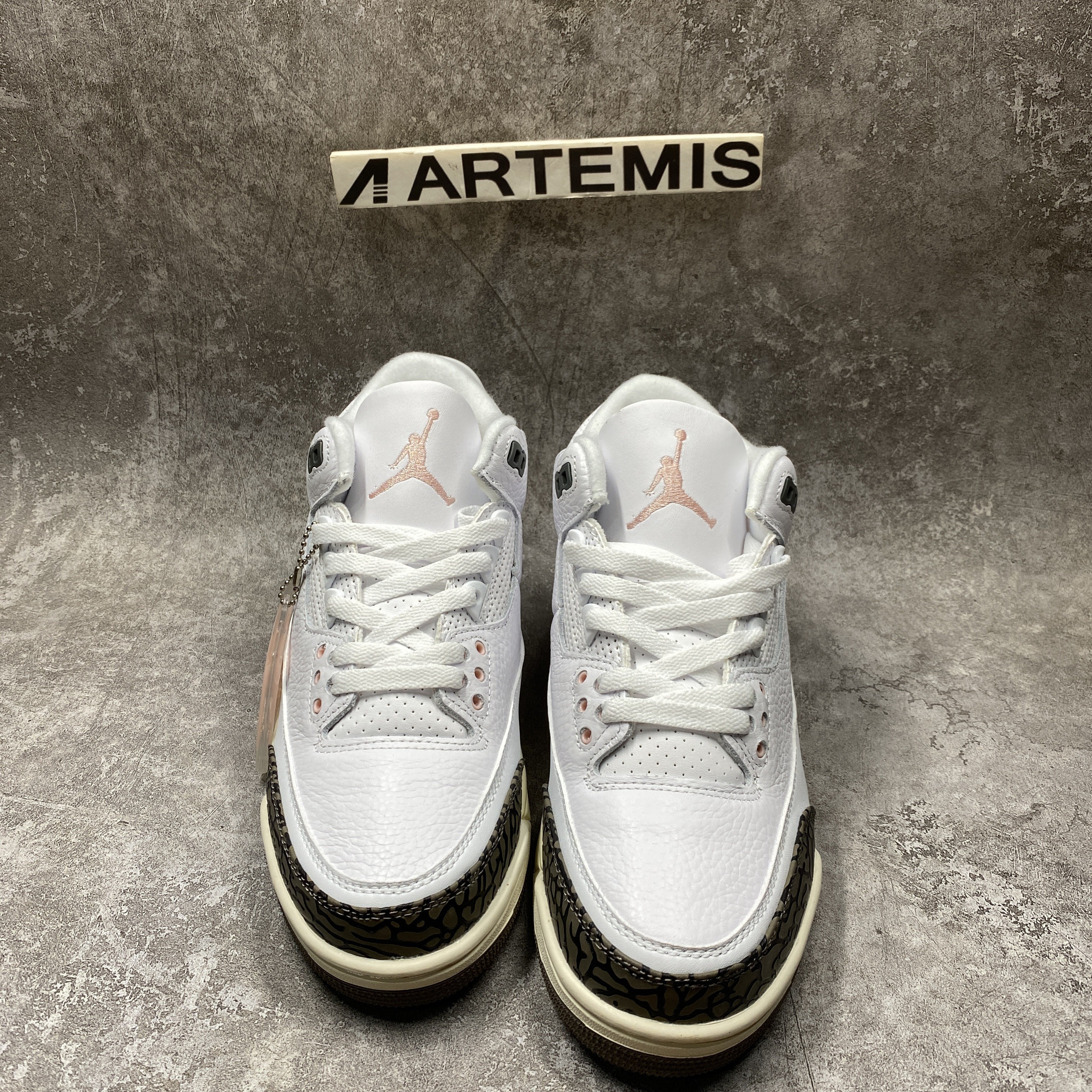 Air Jordan 3 Retro Neapolitan Dark Mocha