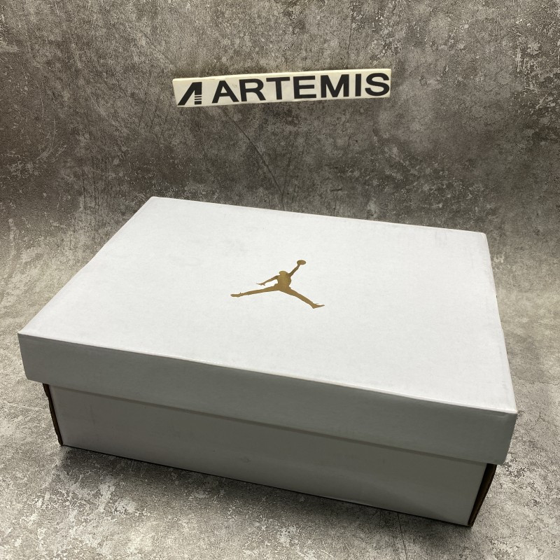 Air Jordan 1 Mid Magenta (2022)