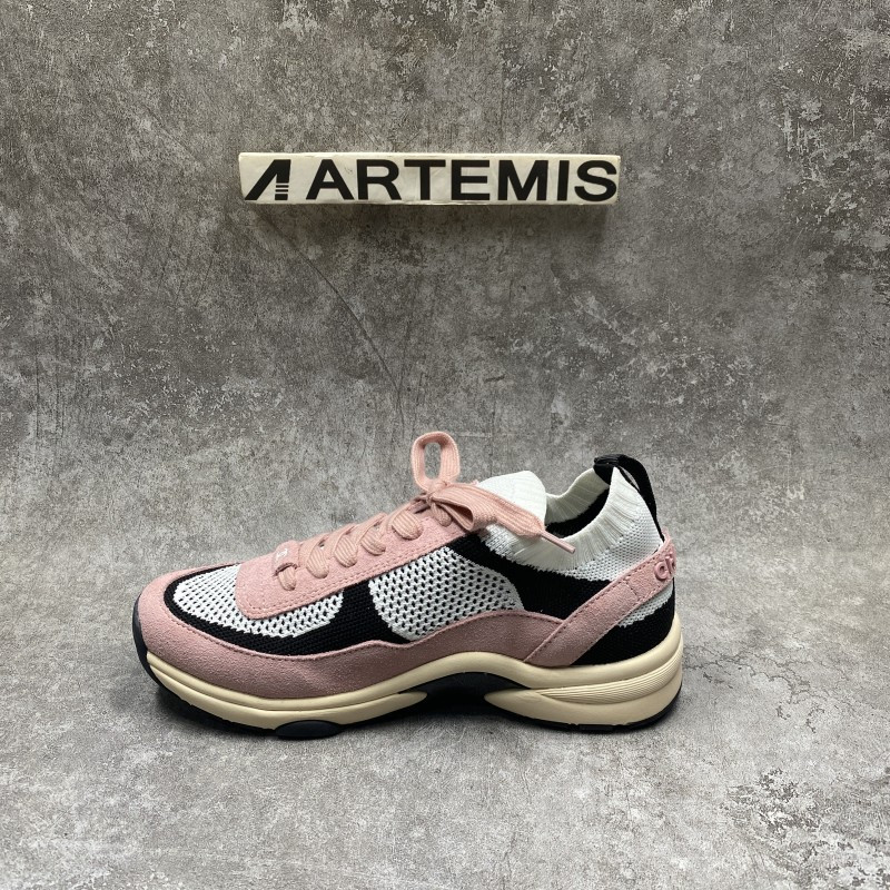 Channel Low Trainer in White Pink