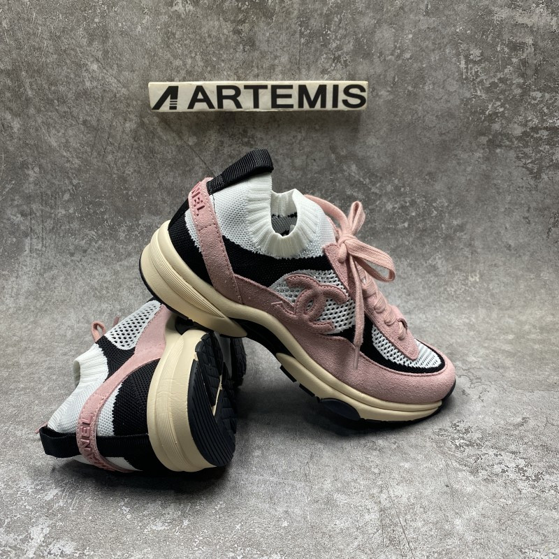 Channel Low Trainer in White Pink