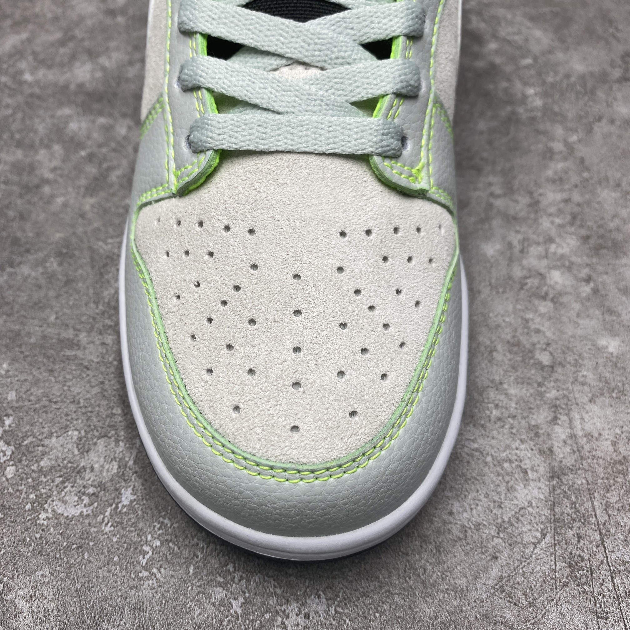 Nike Dunk Low University of Oregon PE (2023)