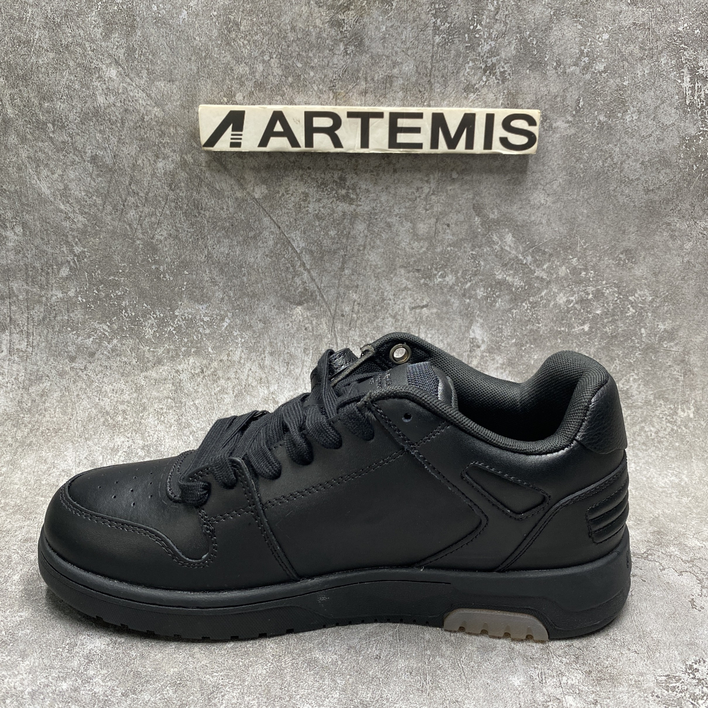 OFF-WHITE Out Of Office OOO For Walking Low Tops Black White (SS22)