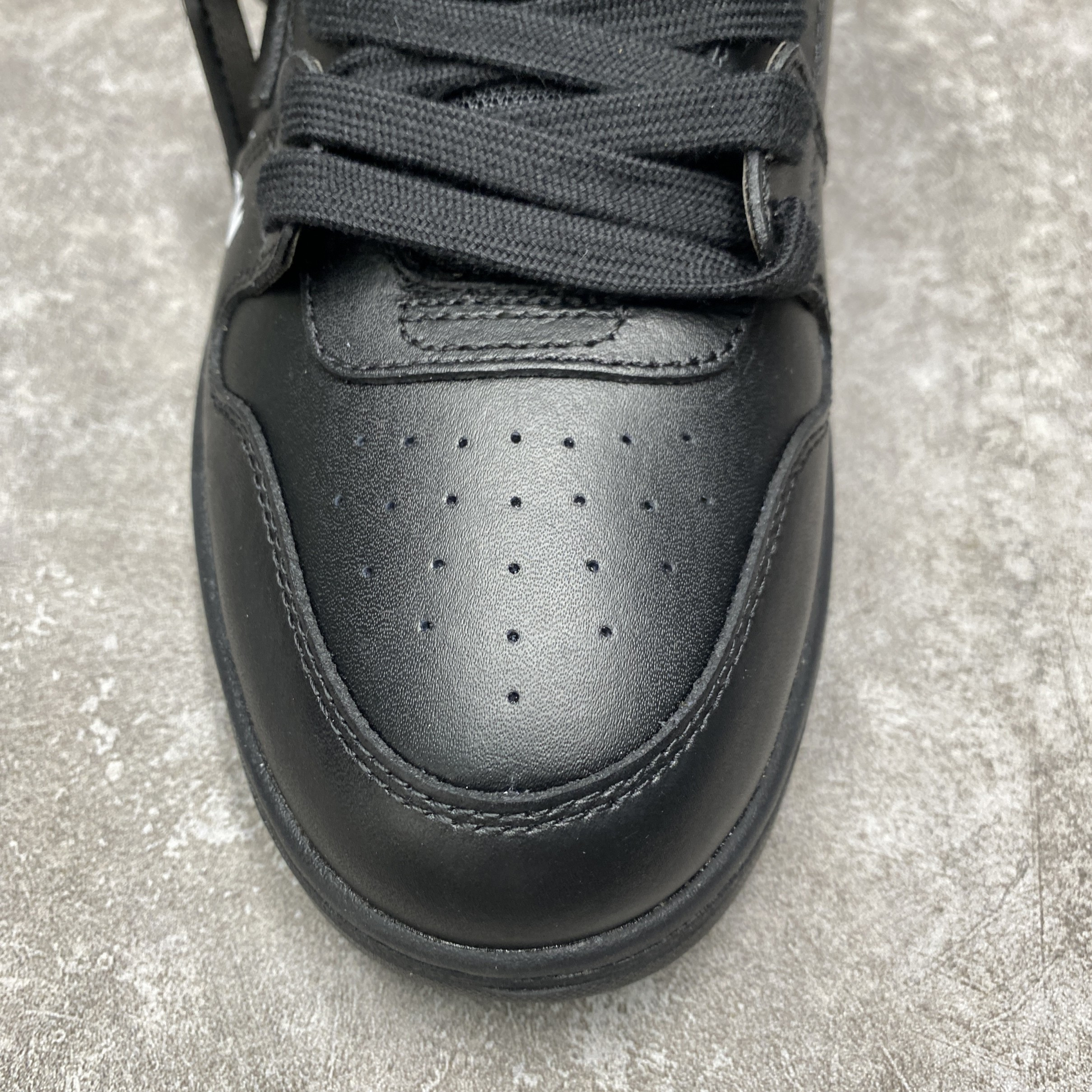 OFF-WHITE Out Of Office OOO For Walking Low Tops Black White (SS22)