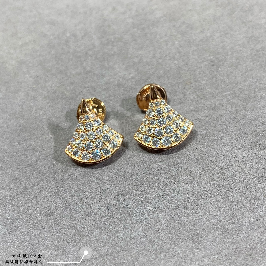 b*l*ai Di*m*nd fan-shaped skirt earrings