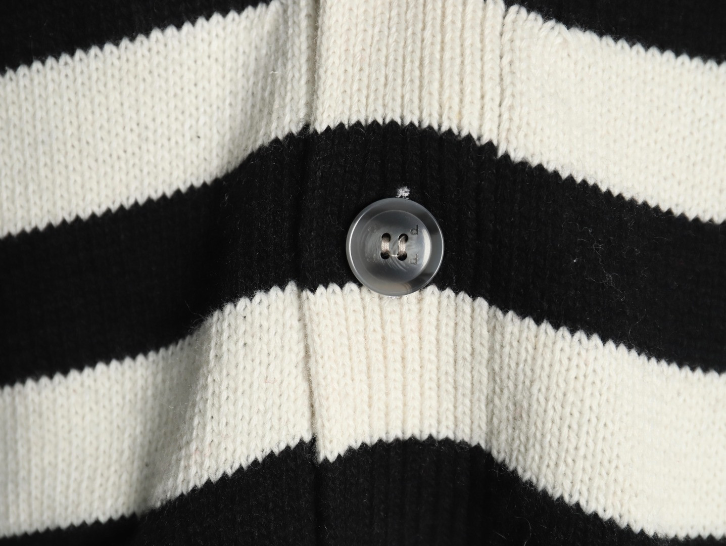 B**rry bbr 22fw cardigan sweaters