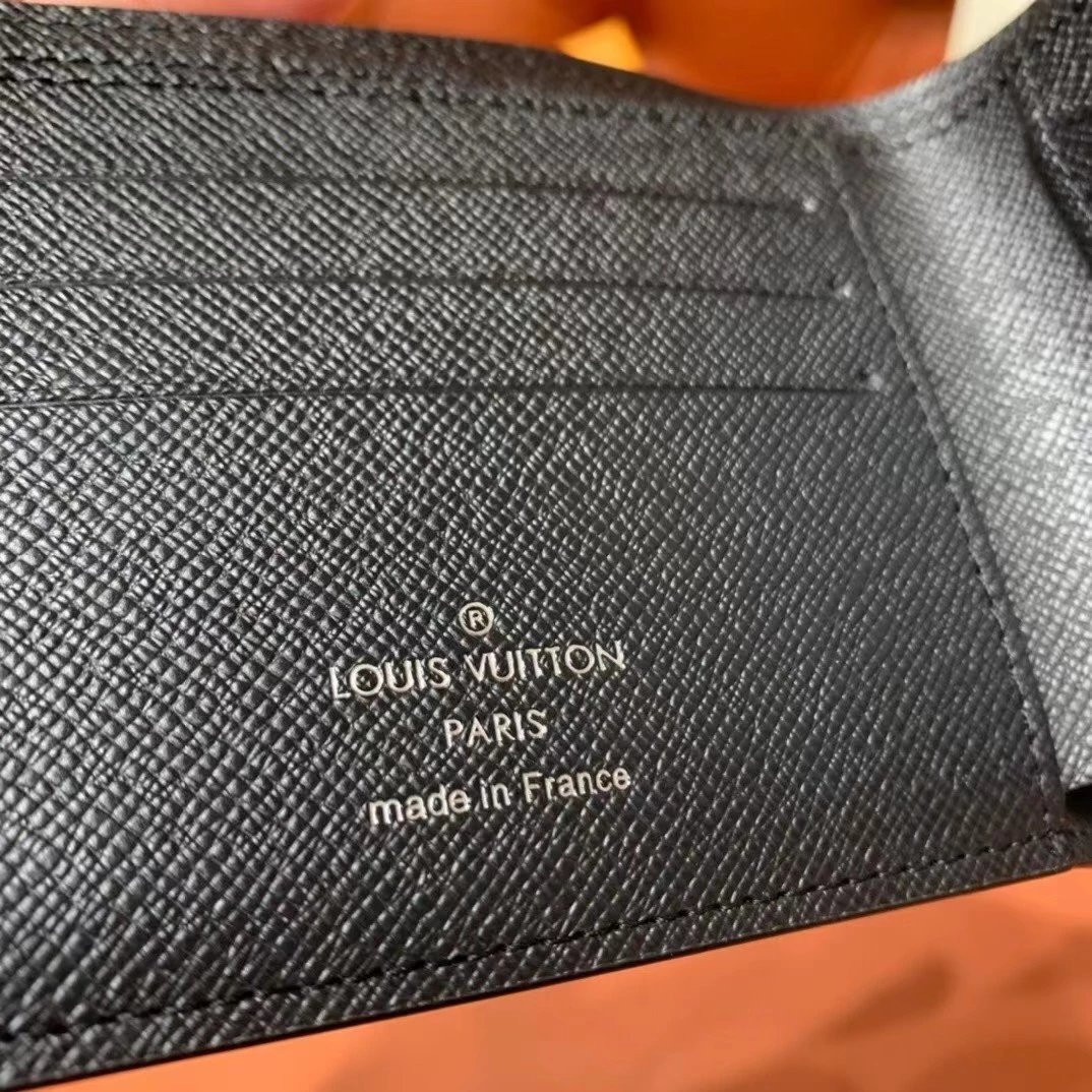 LV Christmas MULTIPLE WALLET N62663