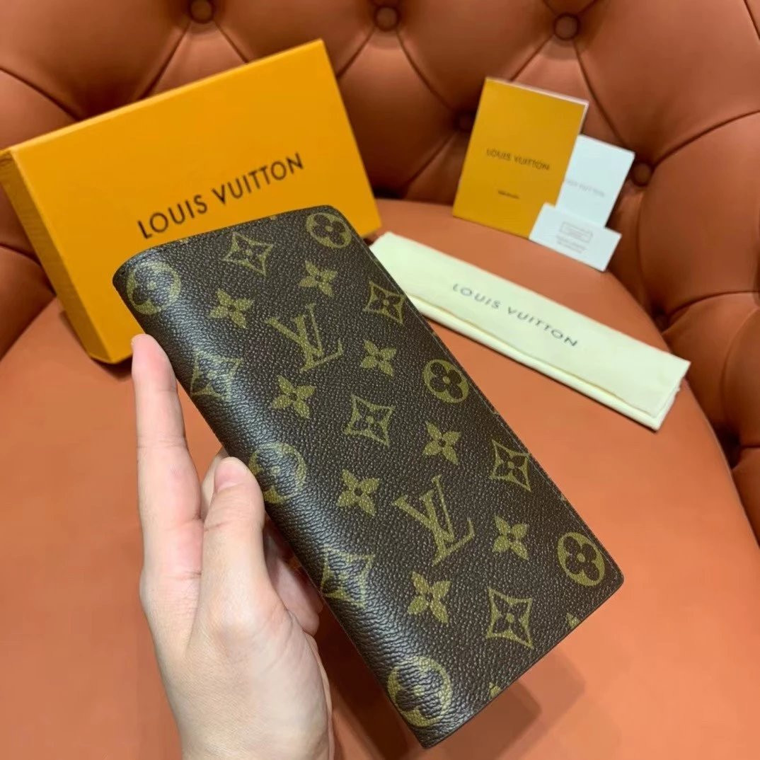 LV Christmas BRAZZA WALLET M66540
