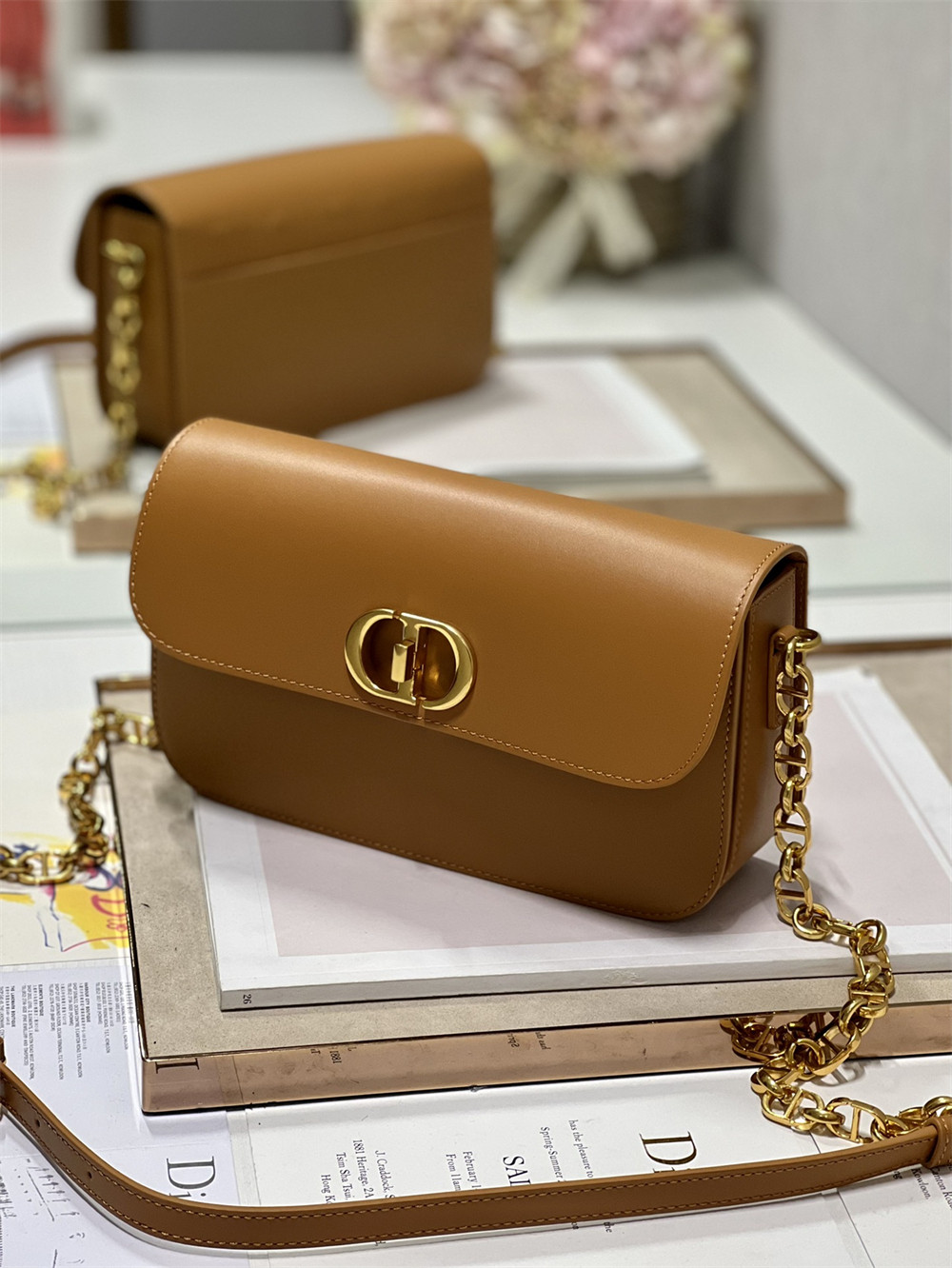 D*or 30 montaigne avenue caramel 22.5 x 12.5 x 6.5 cm