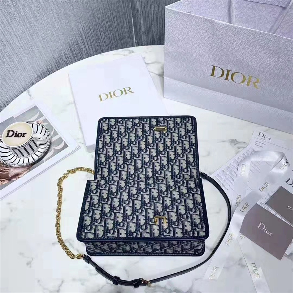 D*or 30 montaigne chain bag oblique 24x18x8 cm