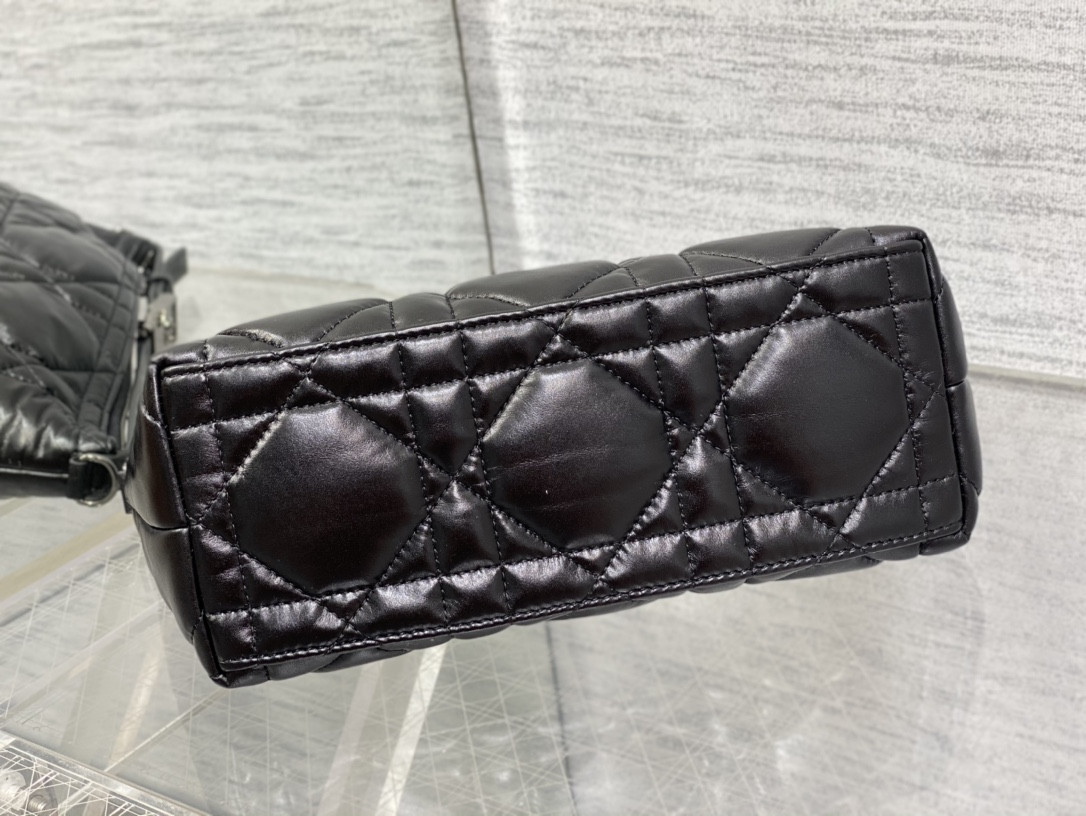 medium D*or travel nomad pouch black