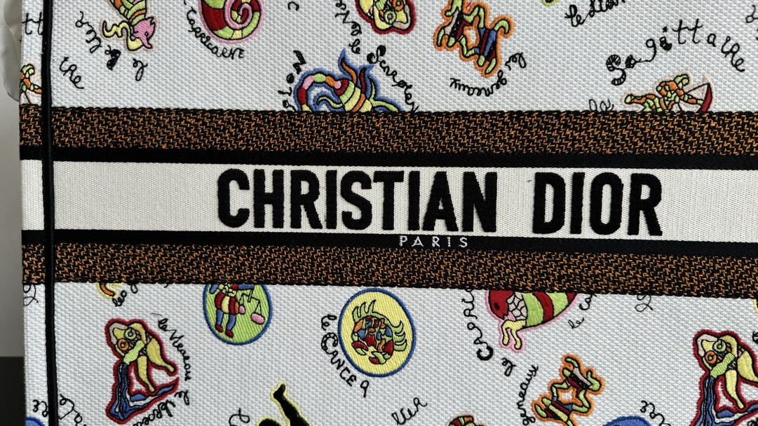 large D*or book tote white multicolor dragon zodiac embroider 16.5 x 14 x 7.5 inches