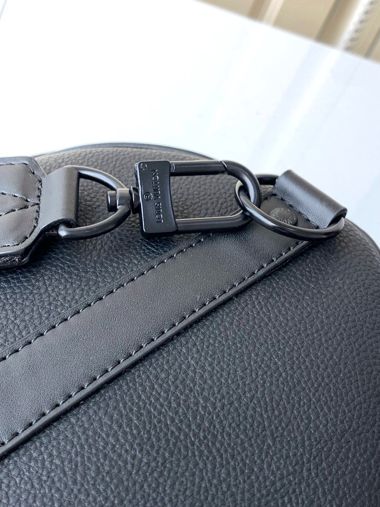 l0*is V*t0n keepall bandoulière 45 m57088