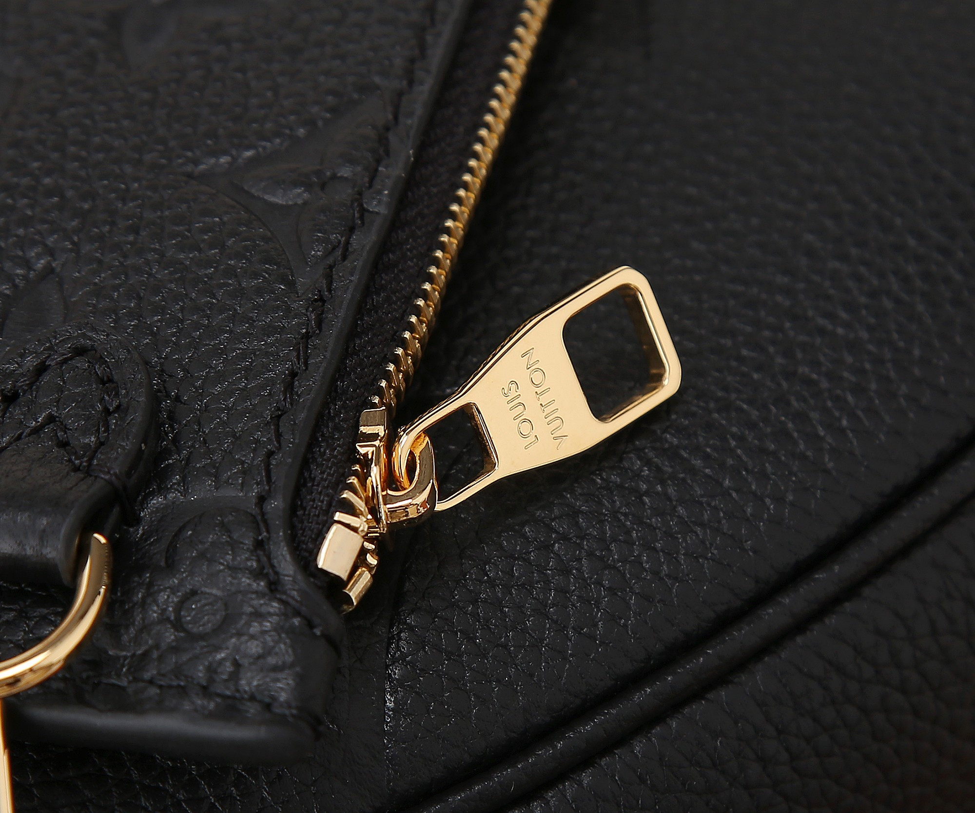 LV Loop Hobo M46725 15 x 10.2 x 3.9 inches