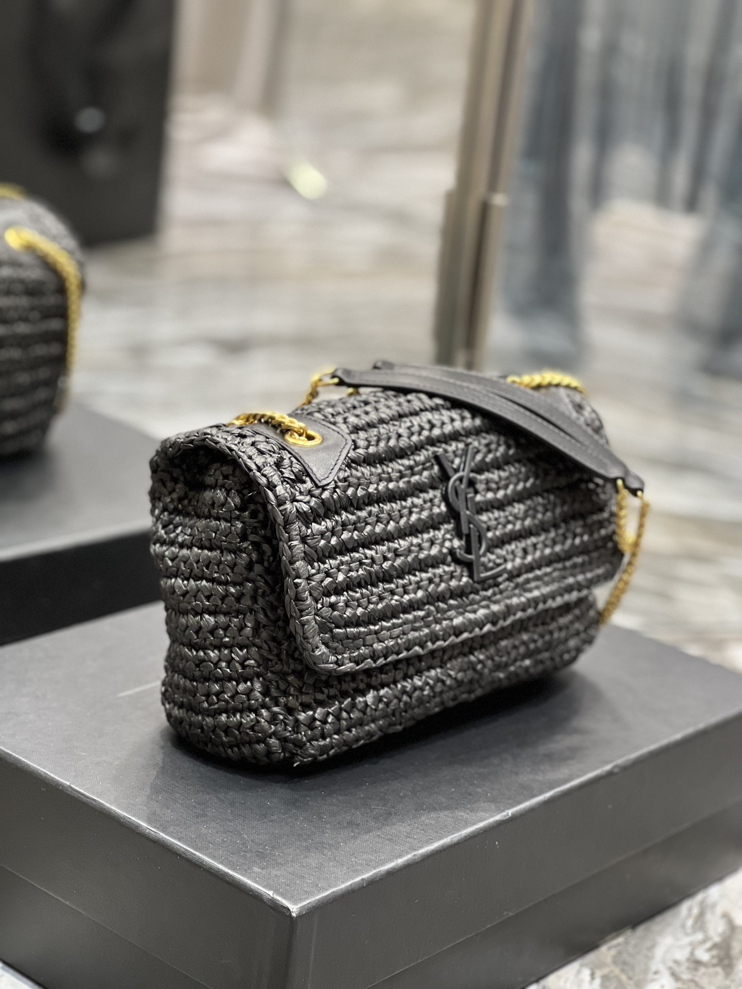Y*L niki chain bag in raffia and leather black 22×16.5×12 cm