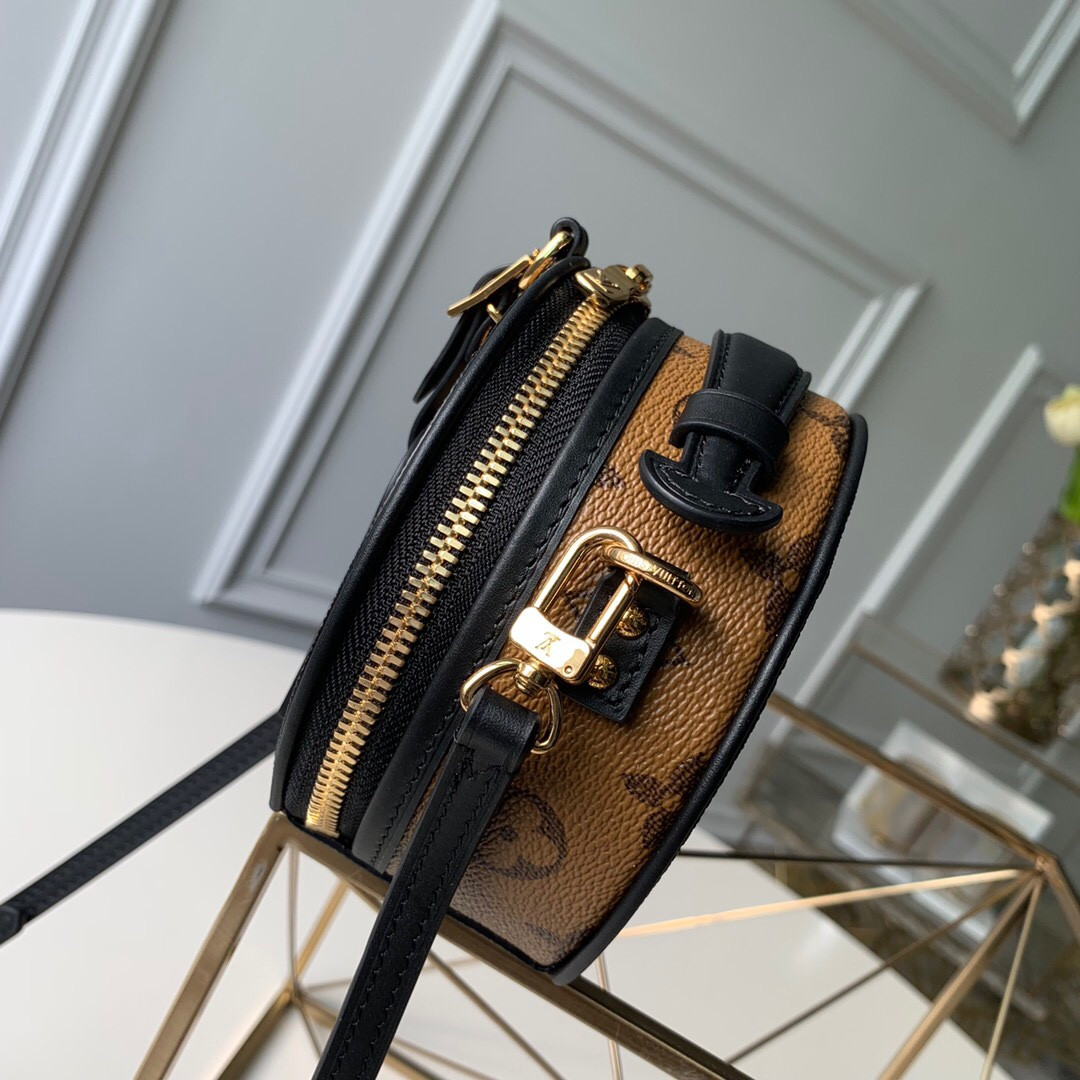 LV Mini Boite Chapeau M68276 13x12x6.5 cm