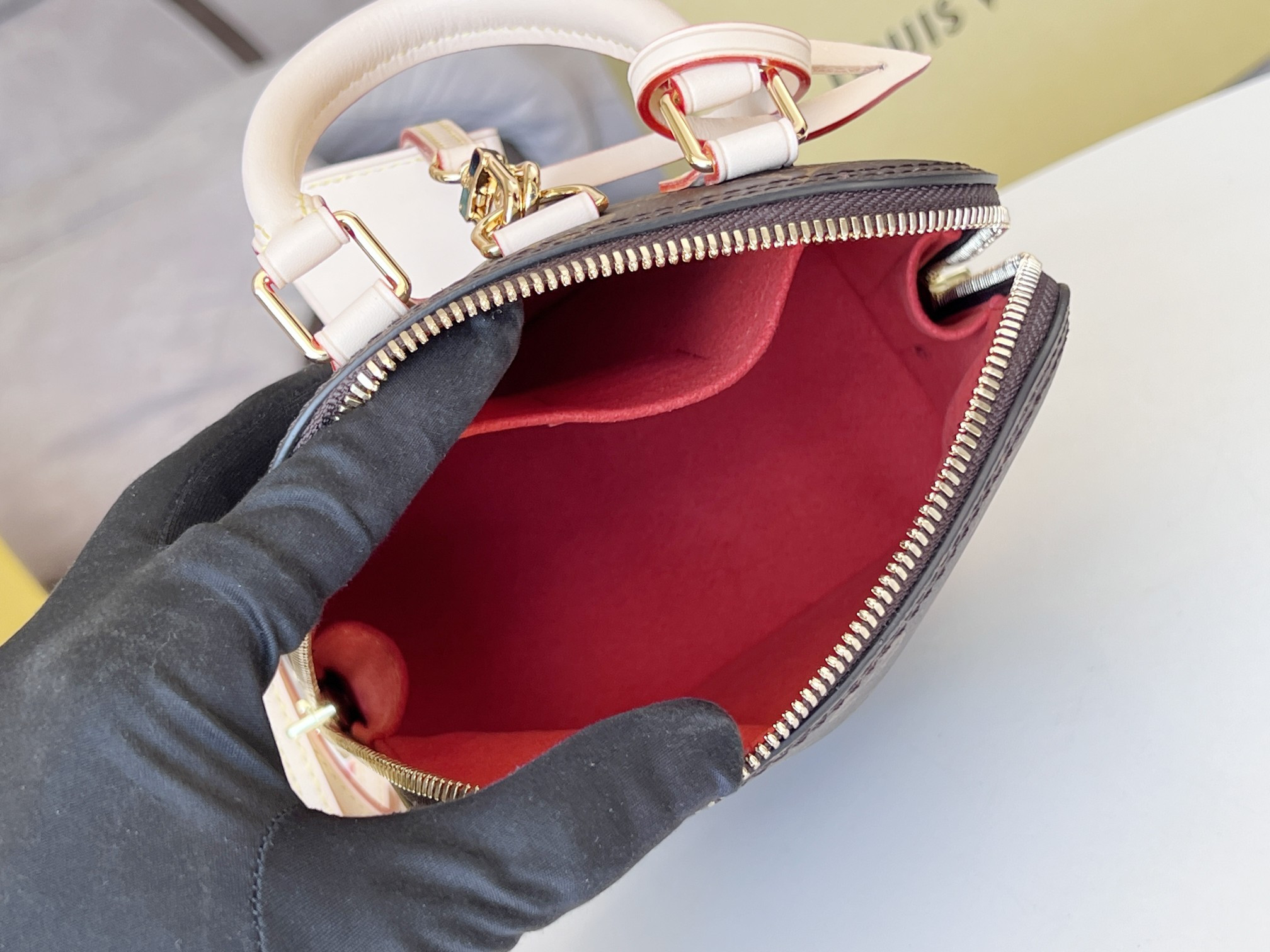 l0*is V*t0n m47132 alma backpack 15 x 20 x 10 cm