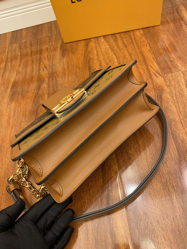 LV DAUPHINE MM M44391 9.8 x 6.7 x 4.1 inches