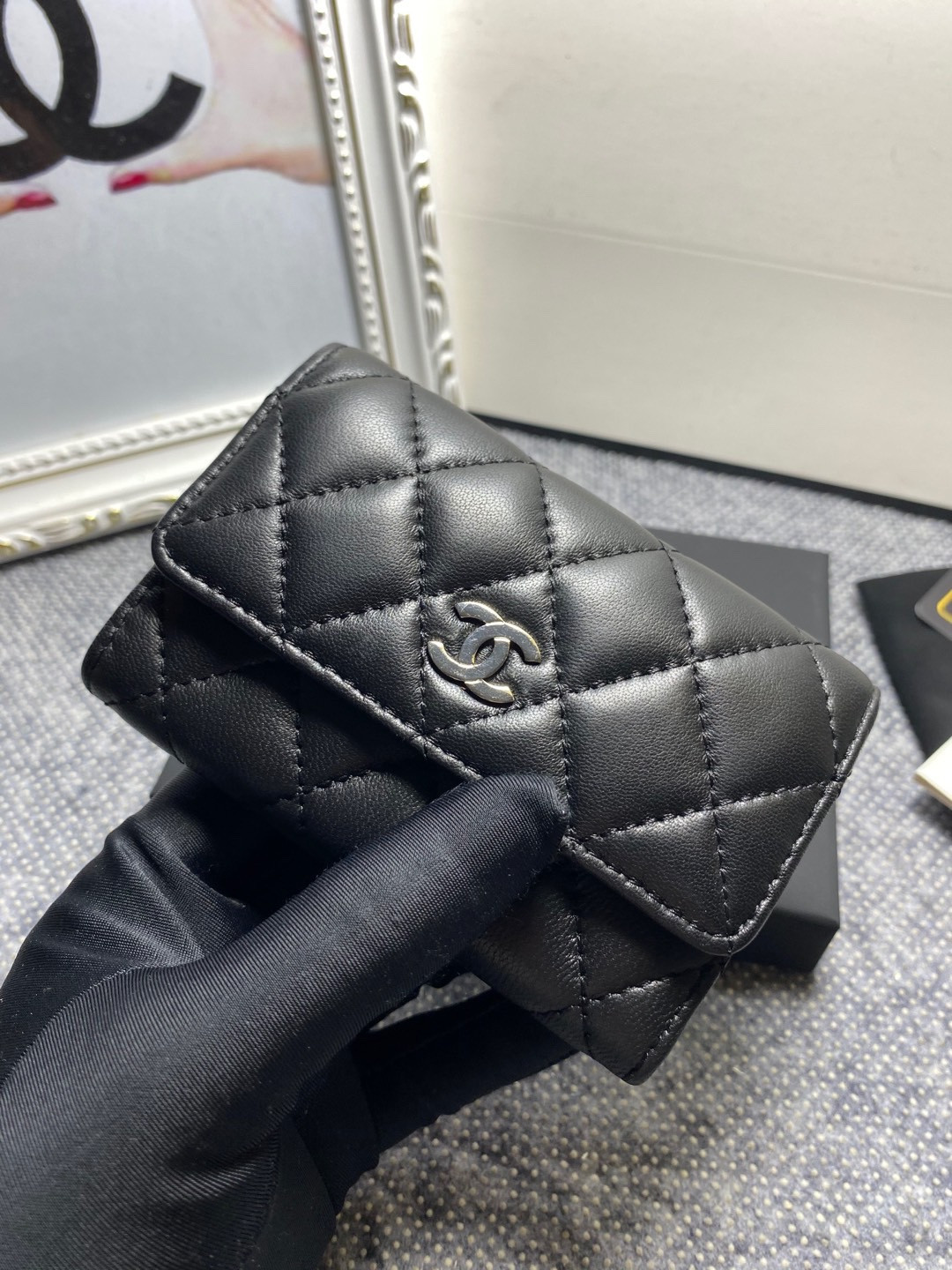 Ch*el card holder 11.3 x 7.5 x 2.5 cm