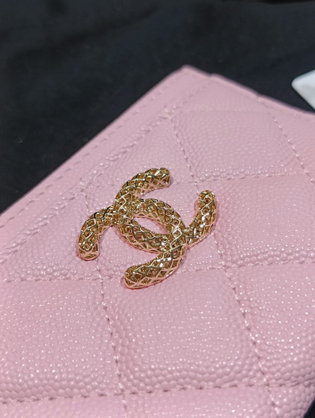 Ch*el card holder 10cm