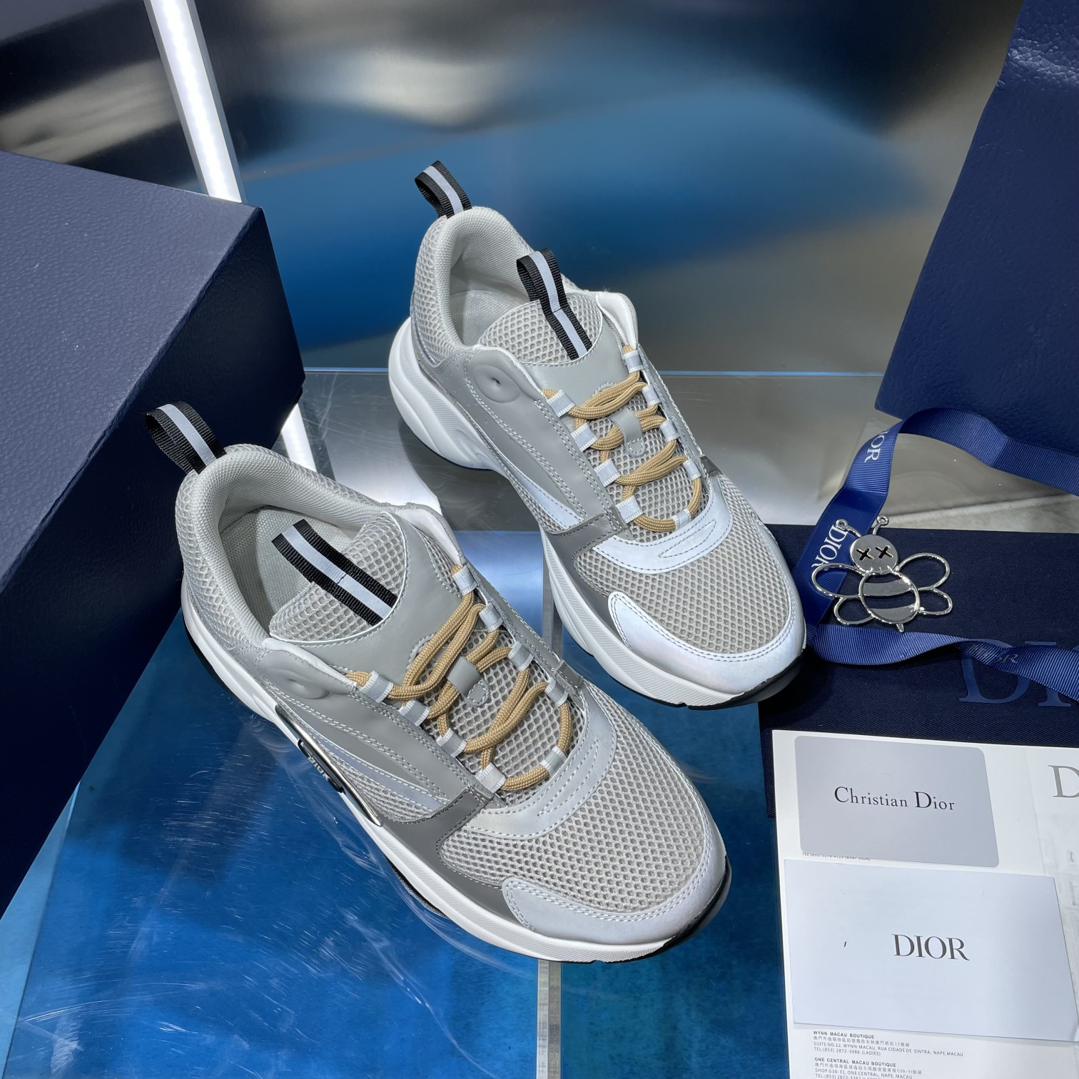 ua D*or b22 gray sneaker