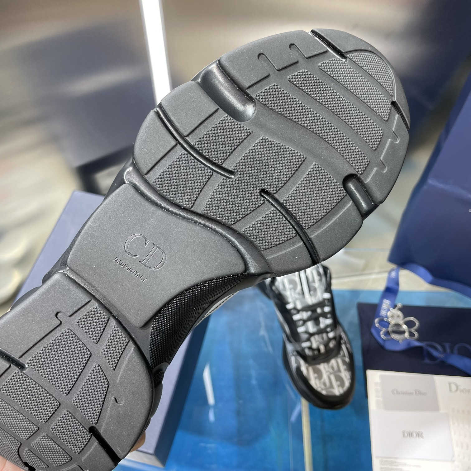 ua D*or b22 sneaker