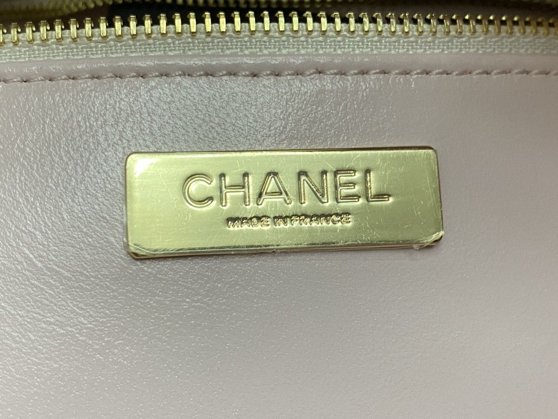 Ch*el  shopping bag shiny lambskin & gold-tone metal 35x39x8cm