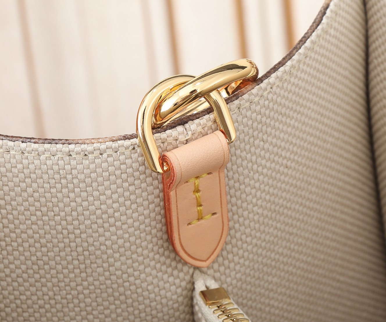 LV OnTheGo Voyage M47147 16.9 x 13 x 7.3 inches