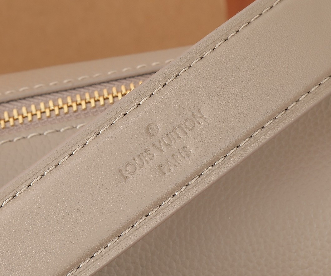 LV Side Trunk MM M25172  8.3 x 5.5 x 2.4 inches