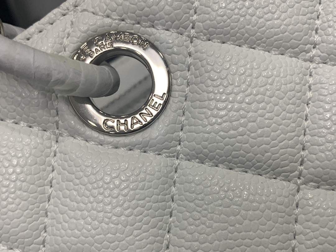 Ch*el gst caviar leather hardware 24x33x13cm