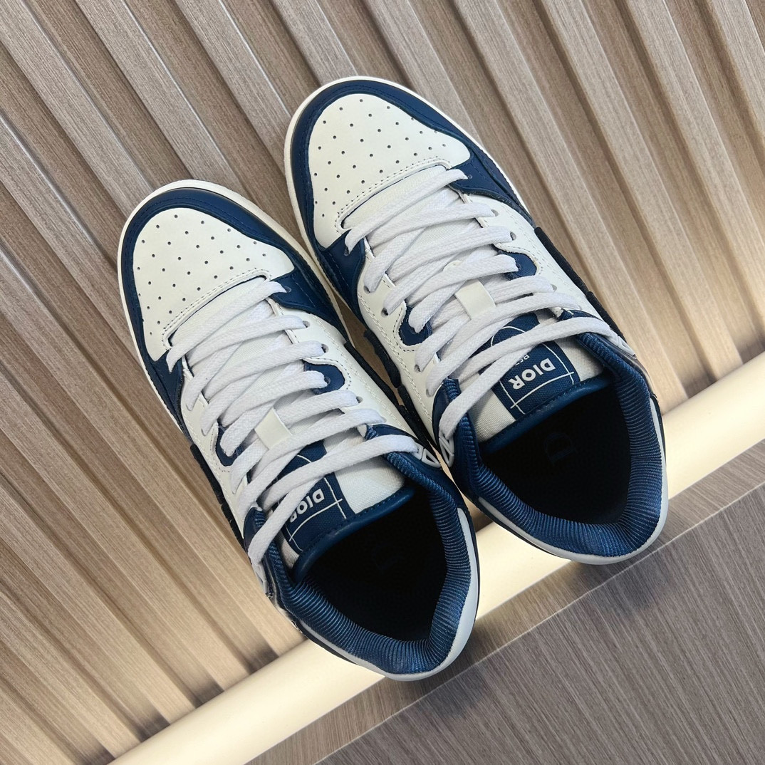 ua D*or b57 low-top sneaker navy blue and white