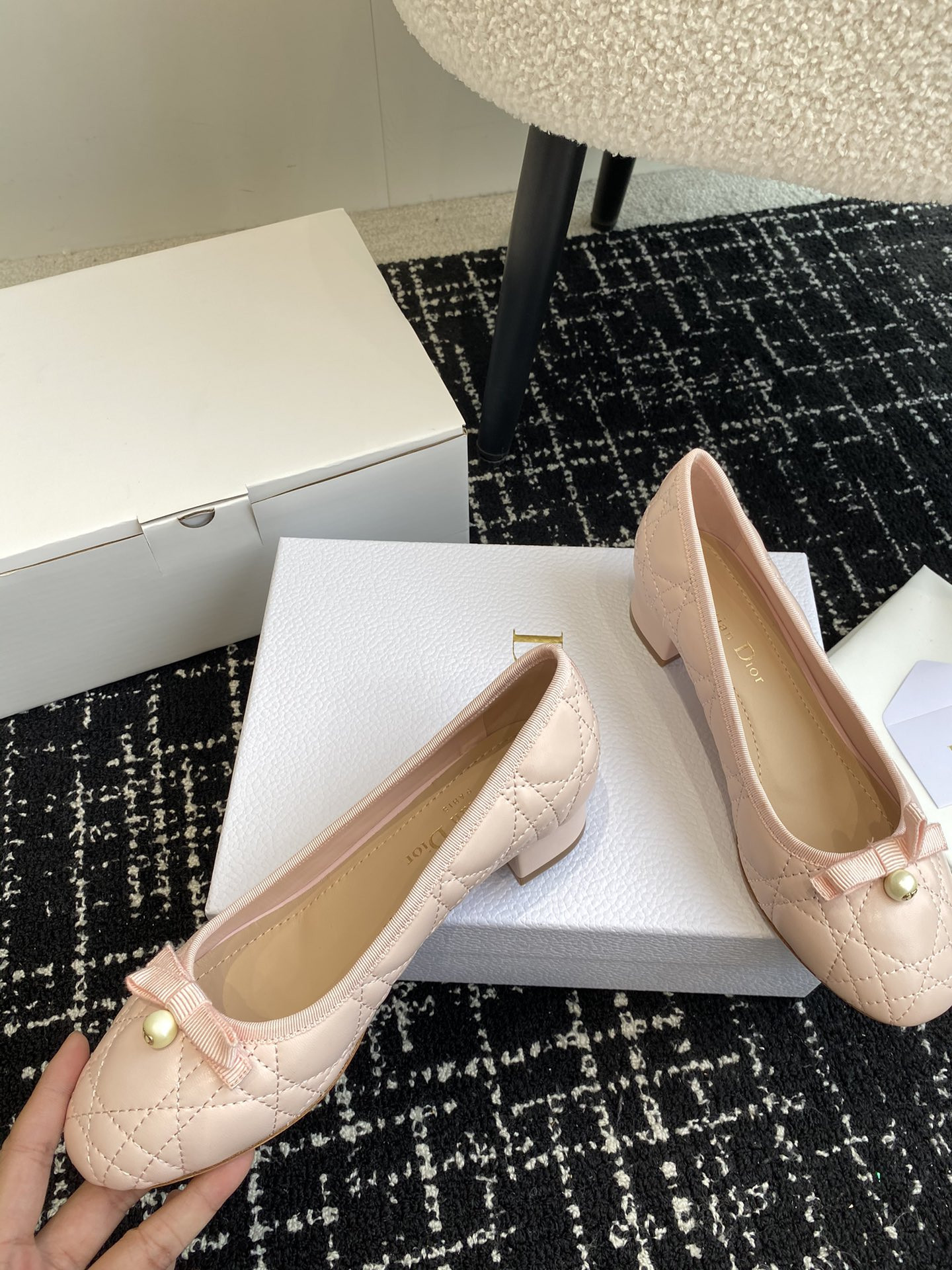ua D*or ballet pump