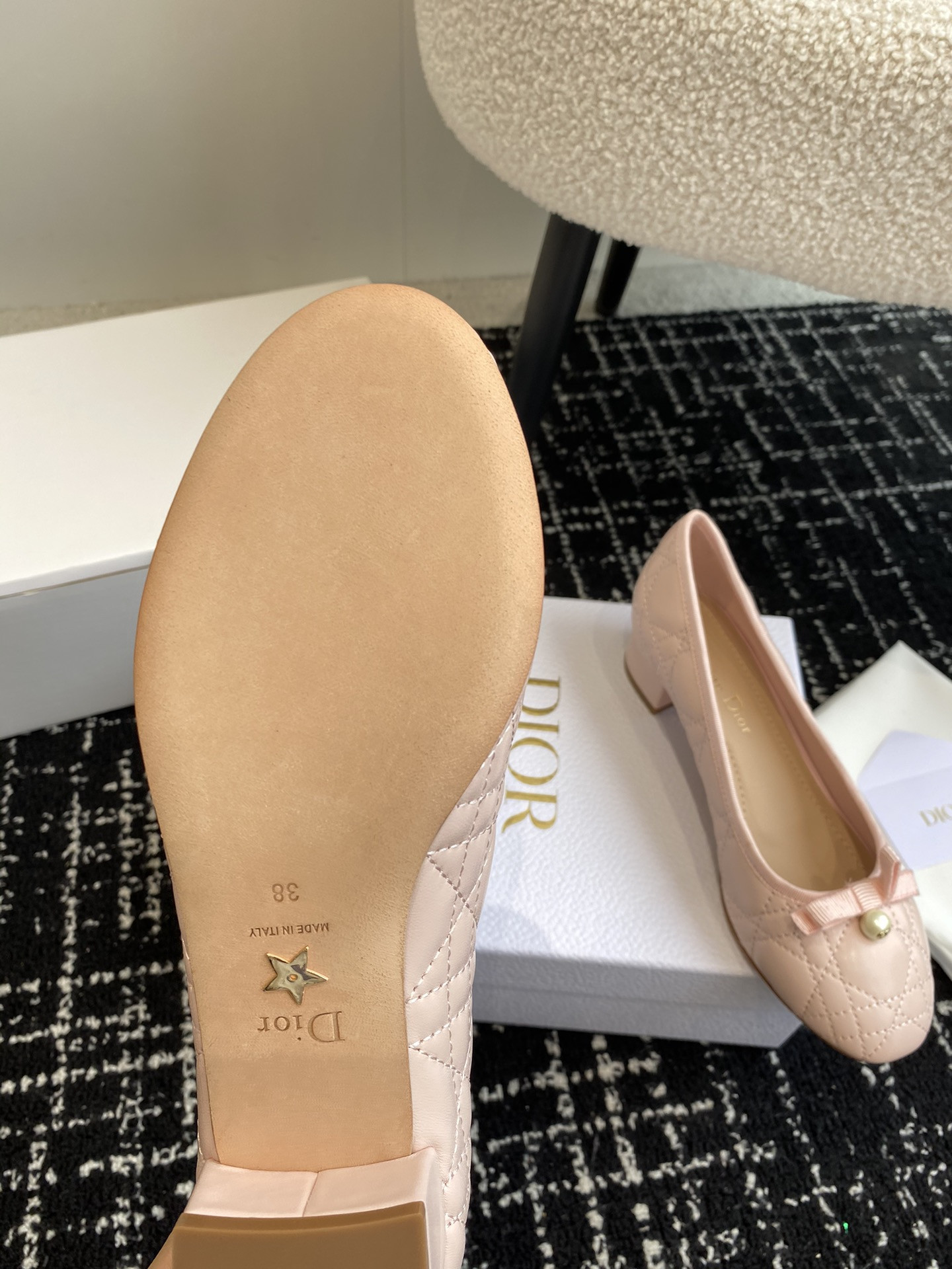 ua D*or ballet pump